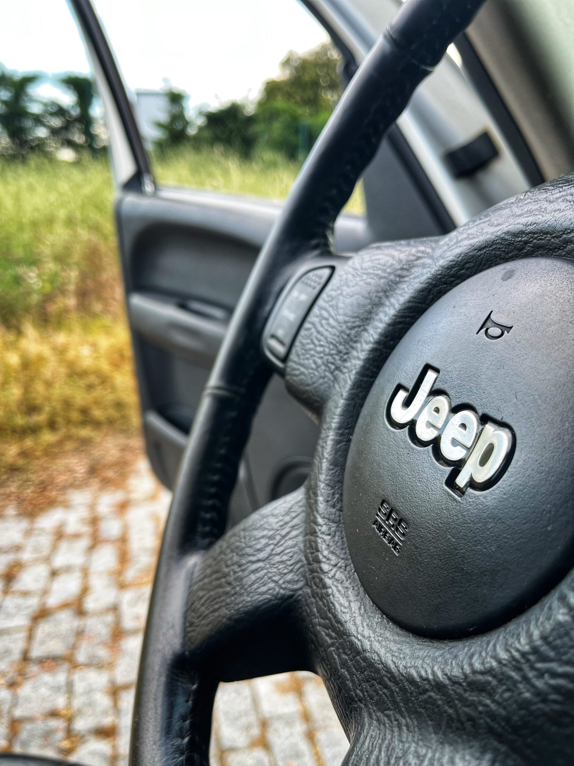 VENDIDO: Jeep Cherokee Sport 2.5CRD 143CV 4X4