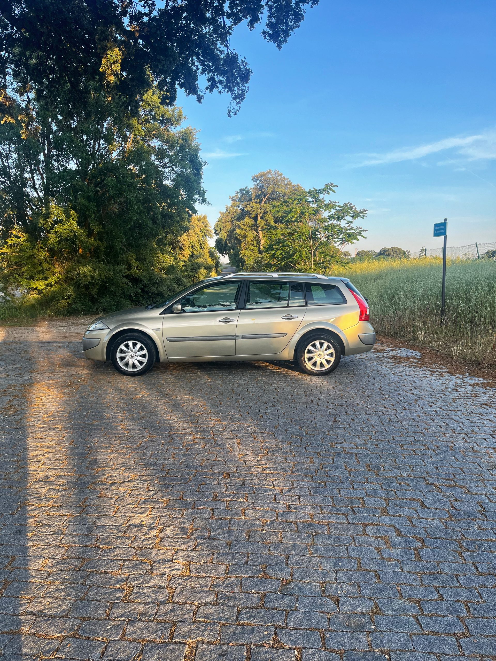 VENDIDO: Renault Megane Grand Tour Dynamique dCI 105cv