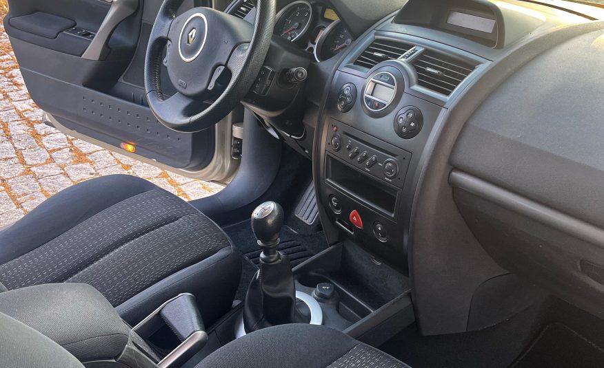 VENDIDO: Renault Megane Grand Tour Dynamique dCI 105cv