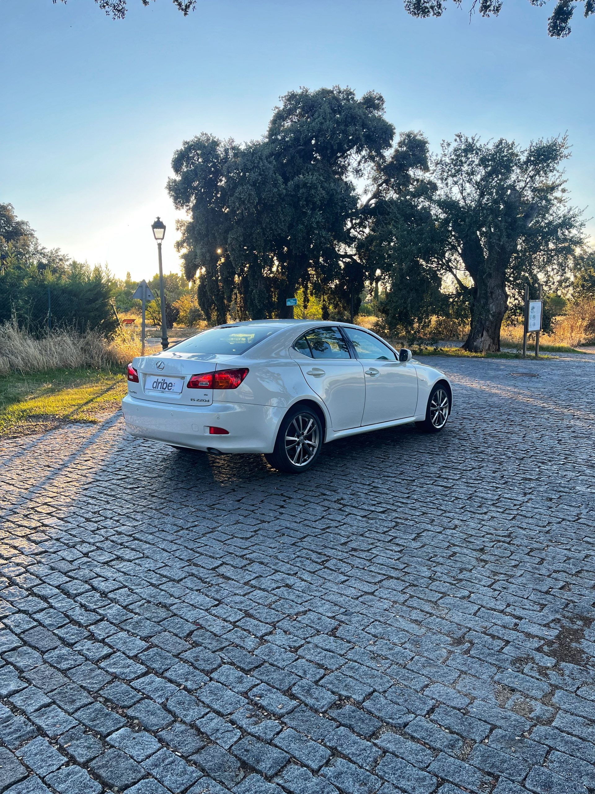 VENDIDO: LEXUS IS 220d SPORT 2.2d 177cv