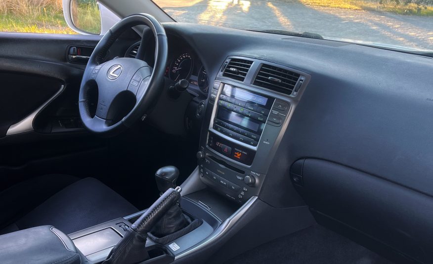 VENDIDO: LEXUS IS 220d SPORT 2.2d 177cv