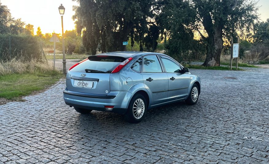 VENDIDO: FORD FOCUS TREND 1.6 100CV