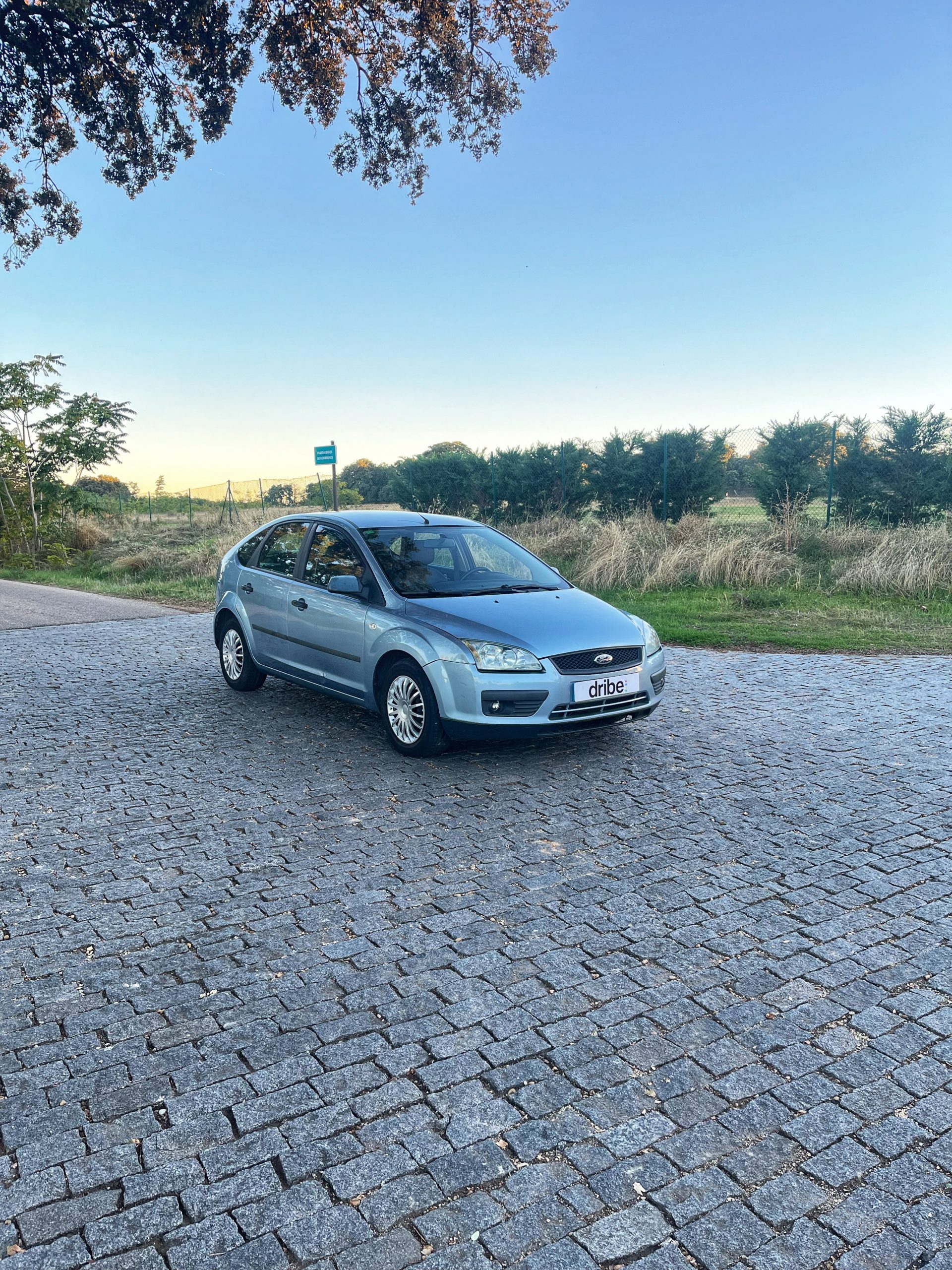 VENDIDO: FORD FOCUS TREND 1.6 100CV