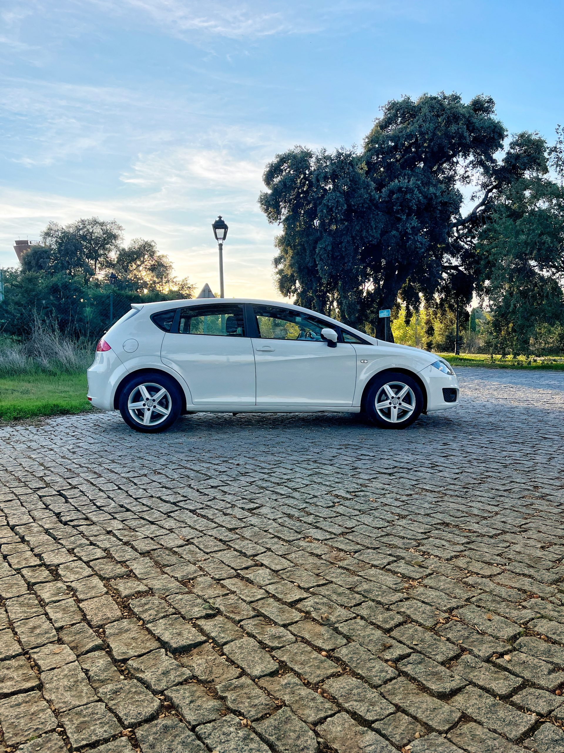 VENDIDO: SEAT LEON STYLE 1.6 TDI 105CV