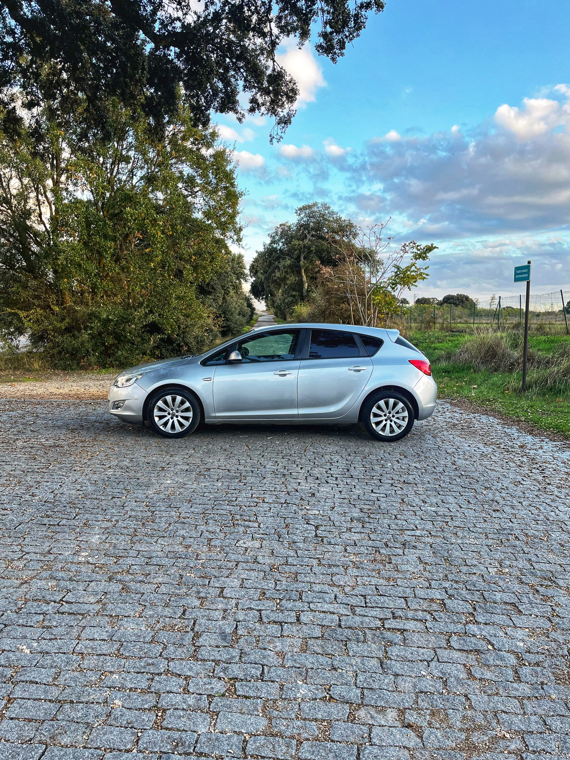 VENDIDO: OPEL ASTRA SPORT 1.6 115CV