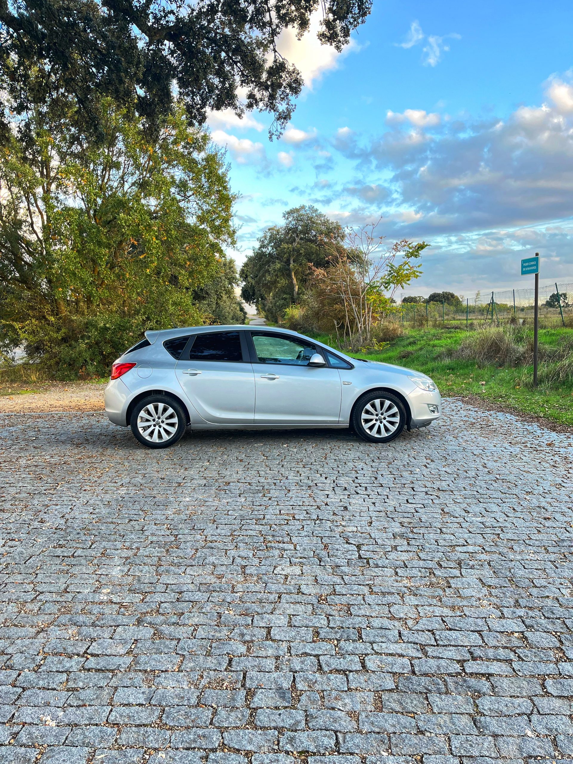 VENDIDO: OPEL ASTRA SPORT 1.6 115CV