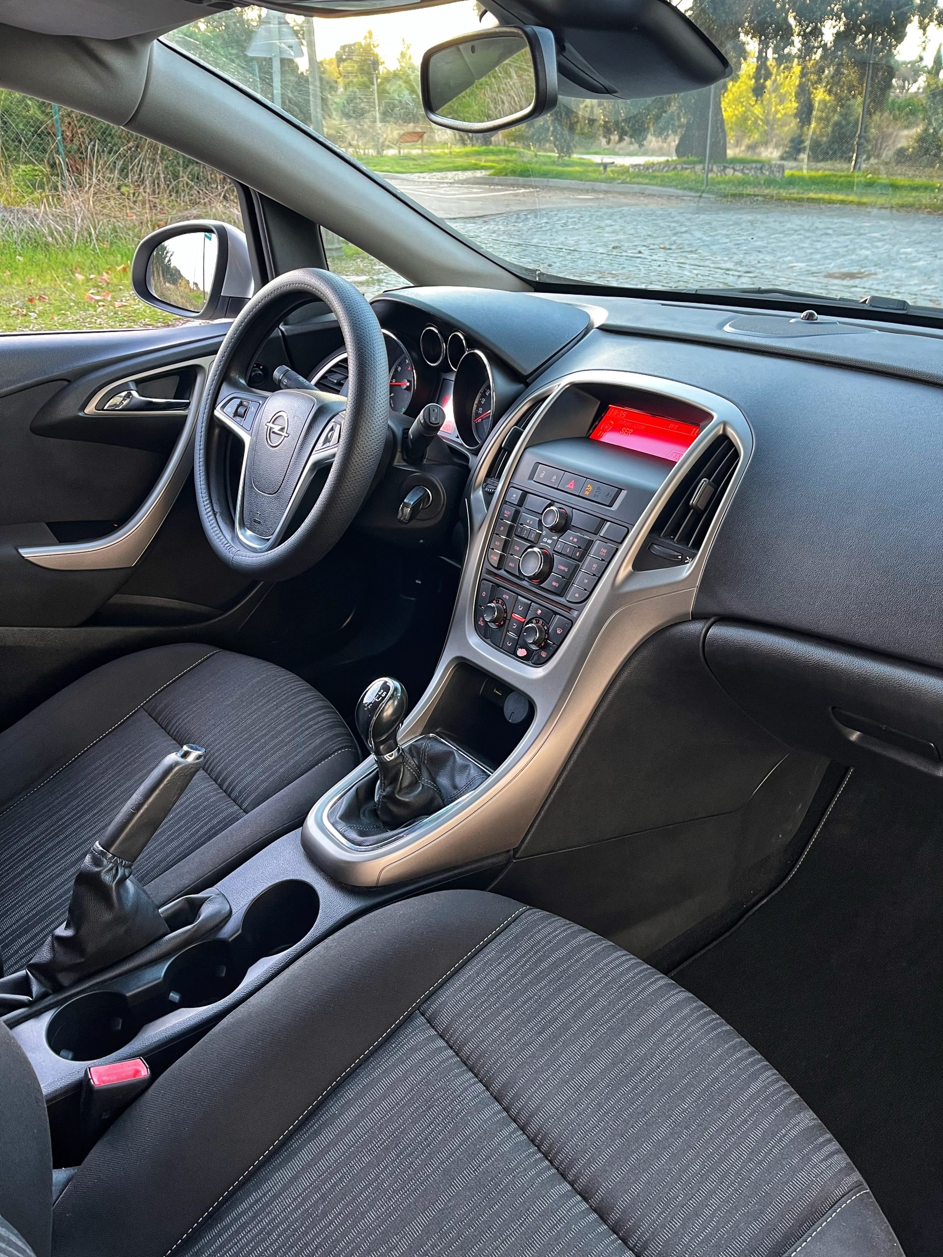 VENDIDO: OPEL ASTRA SPORT 1.6 115CV