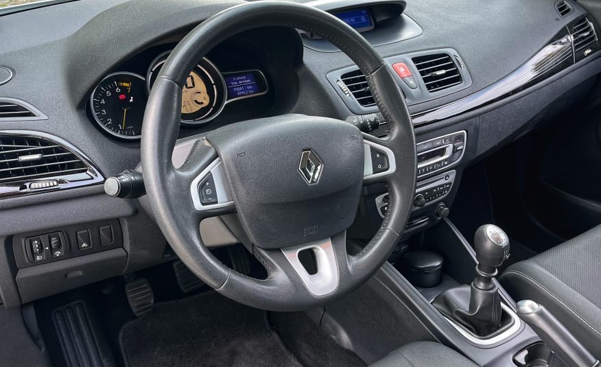 VENDIDO: RENAULT MEGANE EMOTION 1.6 110cv