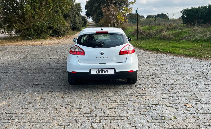 VENDIDO: RENAULT MEGANE EMOTION 1.6 110cv