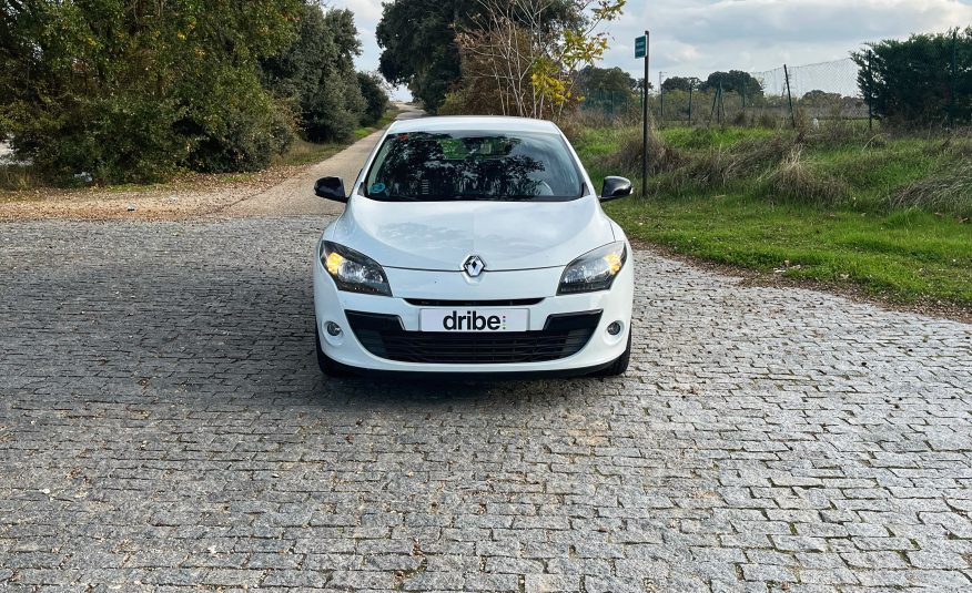 VENDIDO: RENAULT MEGANE EMOTION 1.6 110cv
