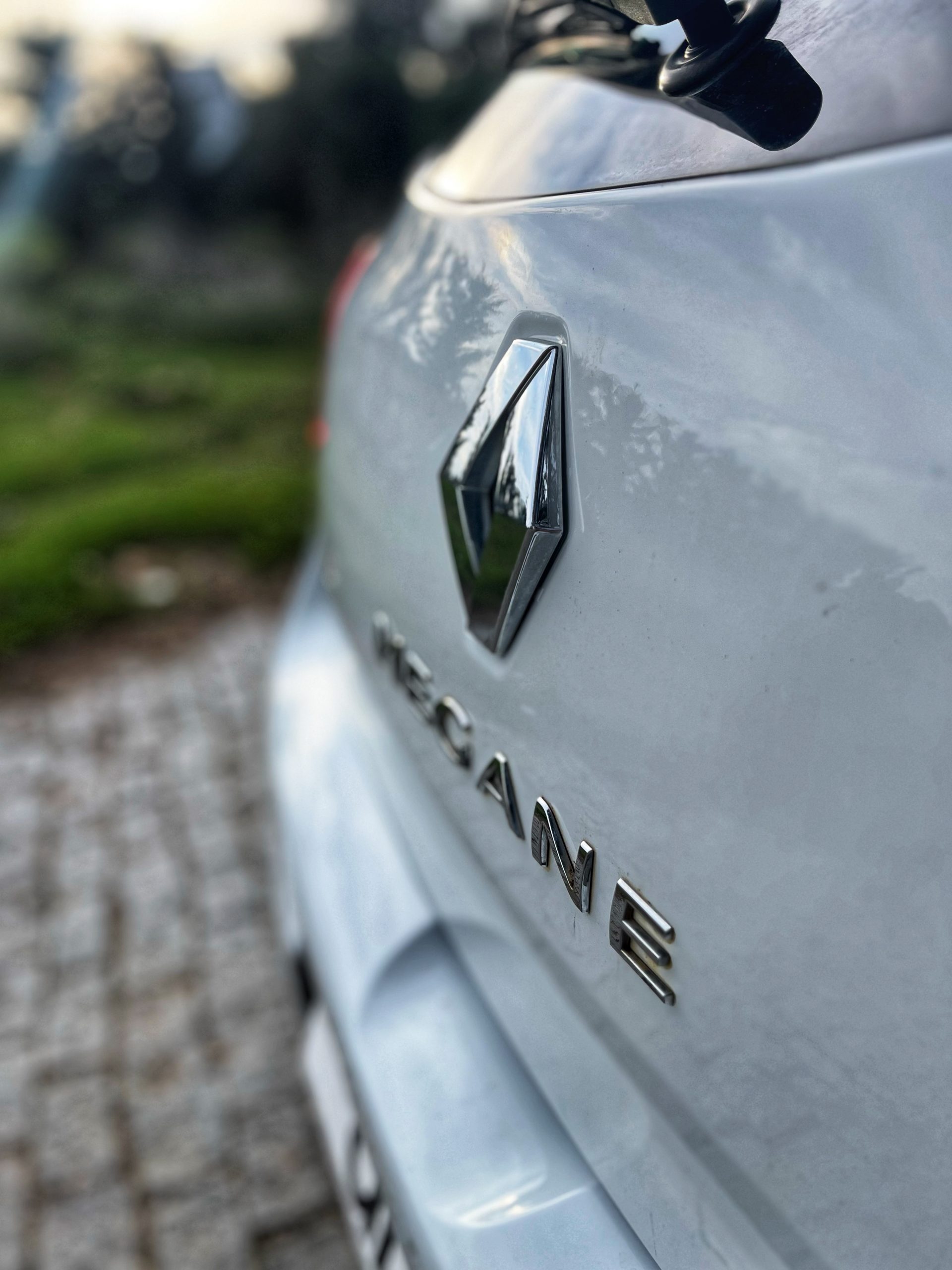 VENDIDO: RENAULT MEGANE EMOTION 1.6 110cv