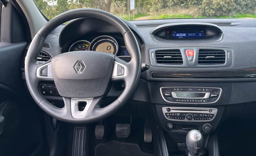 VENDIDO: RENAULT MEGANE EMOTION 1.6 110cv