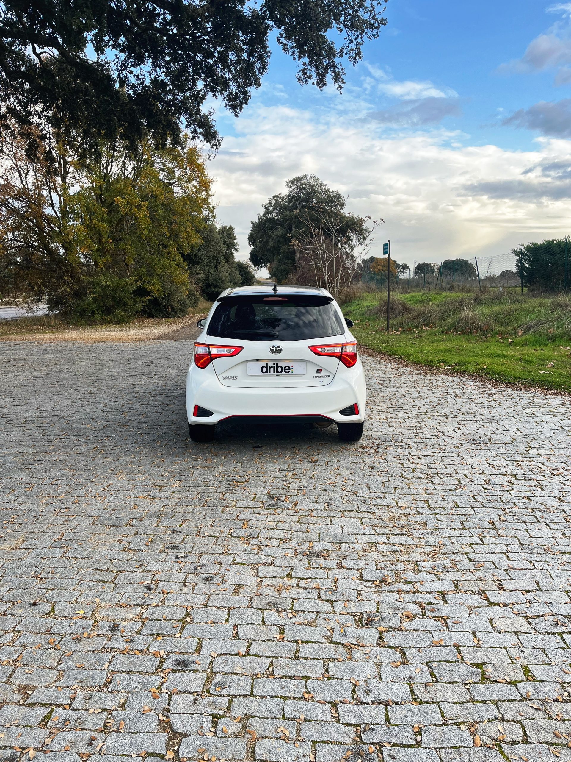 TOYOTA YARIS 100h GR SPORT