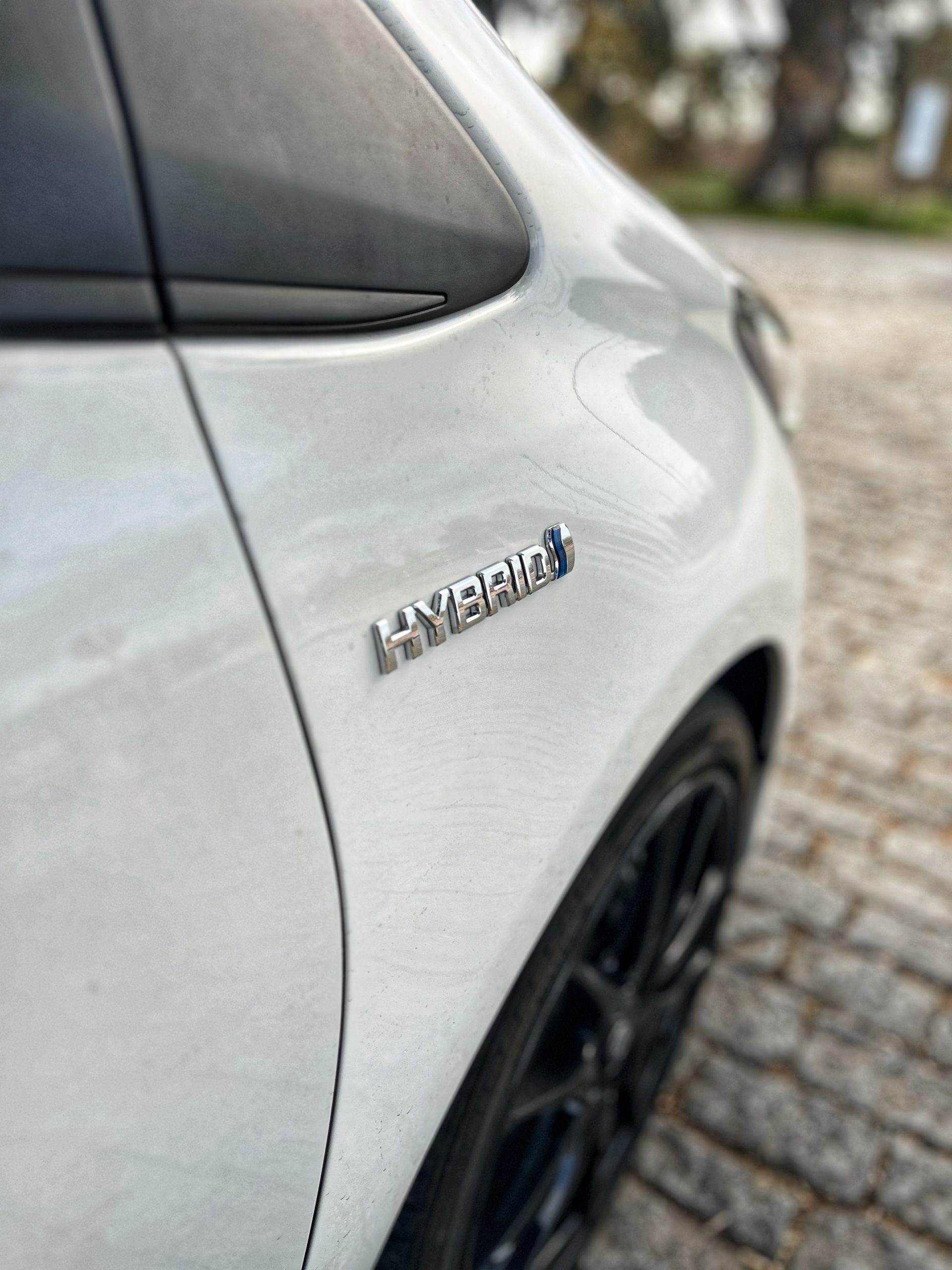 TOYOTA YARIS 100h GR SPORT