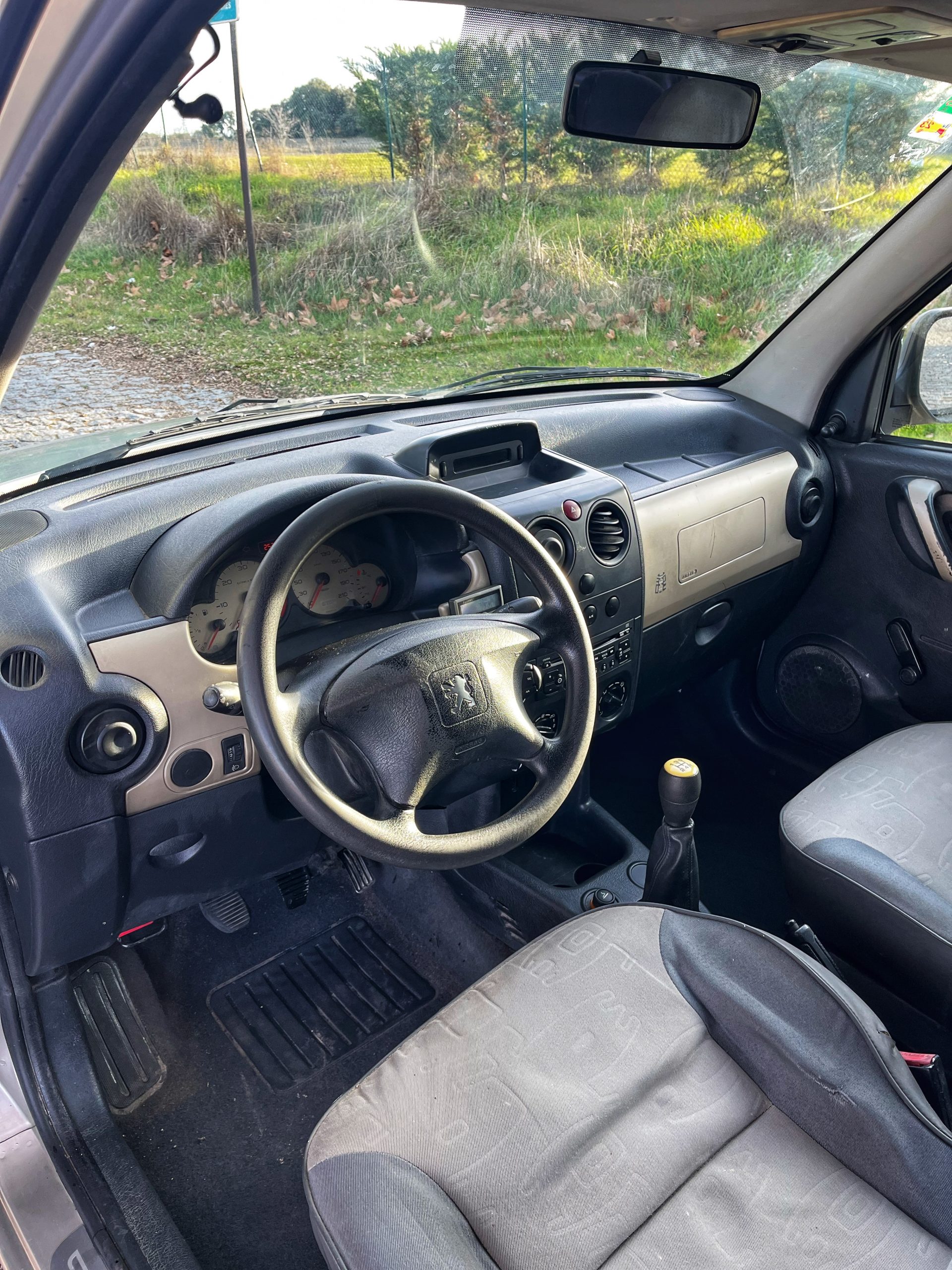 VENDIDA: PEUGEOT PARTNER TOTEM 1.9D 70CV