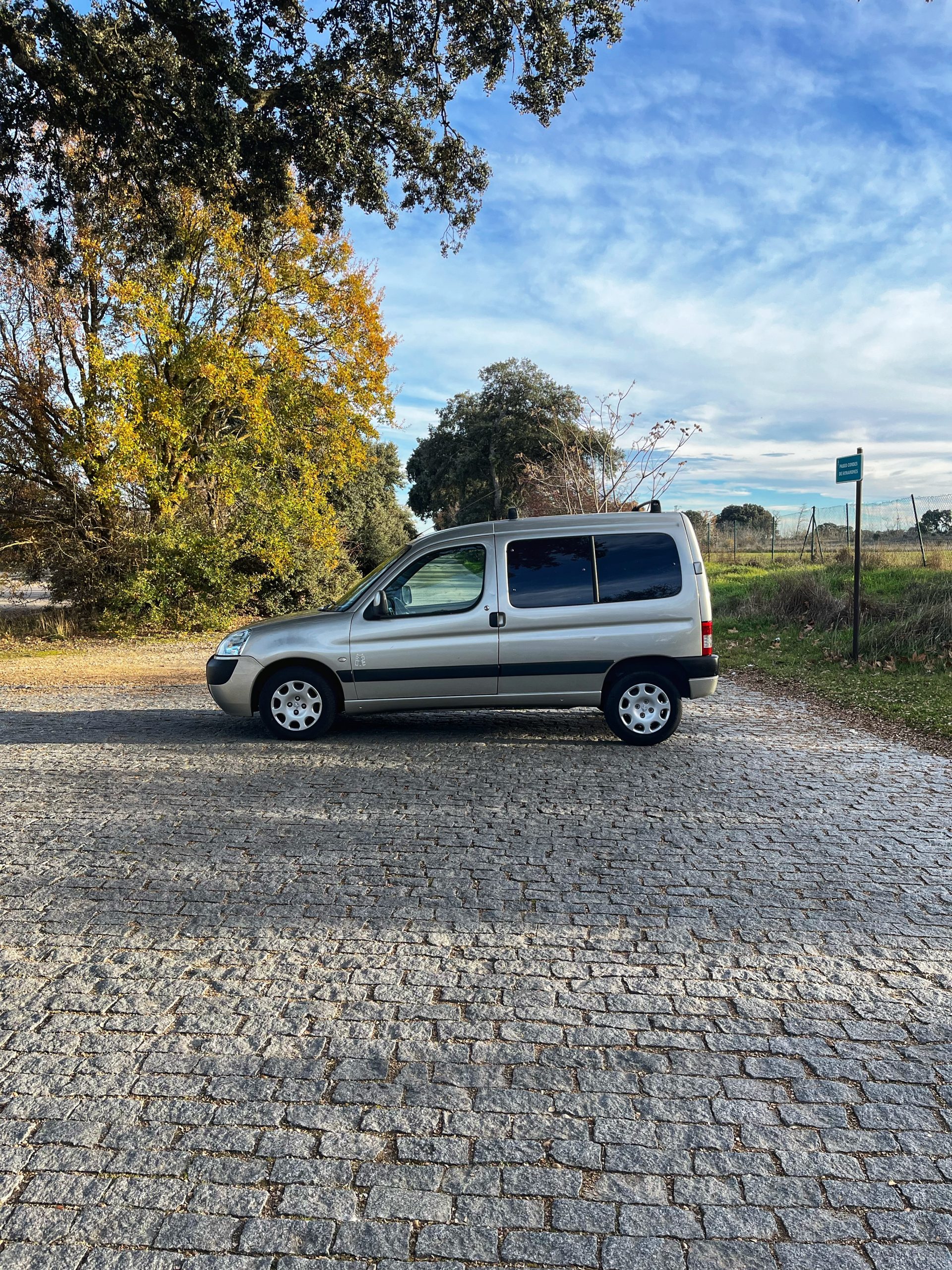 VENDIDA: PEUGEOT PARTNER TOTEM 1.9D 70CV