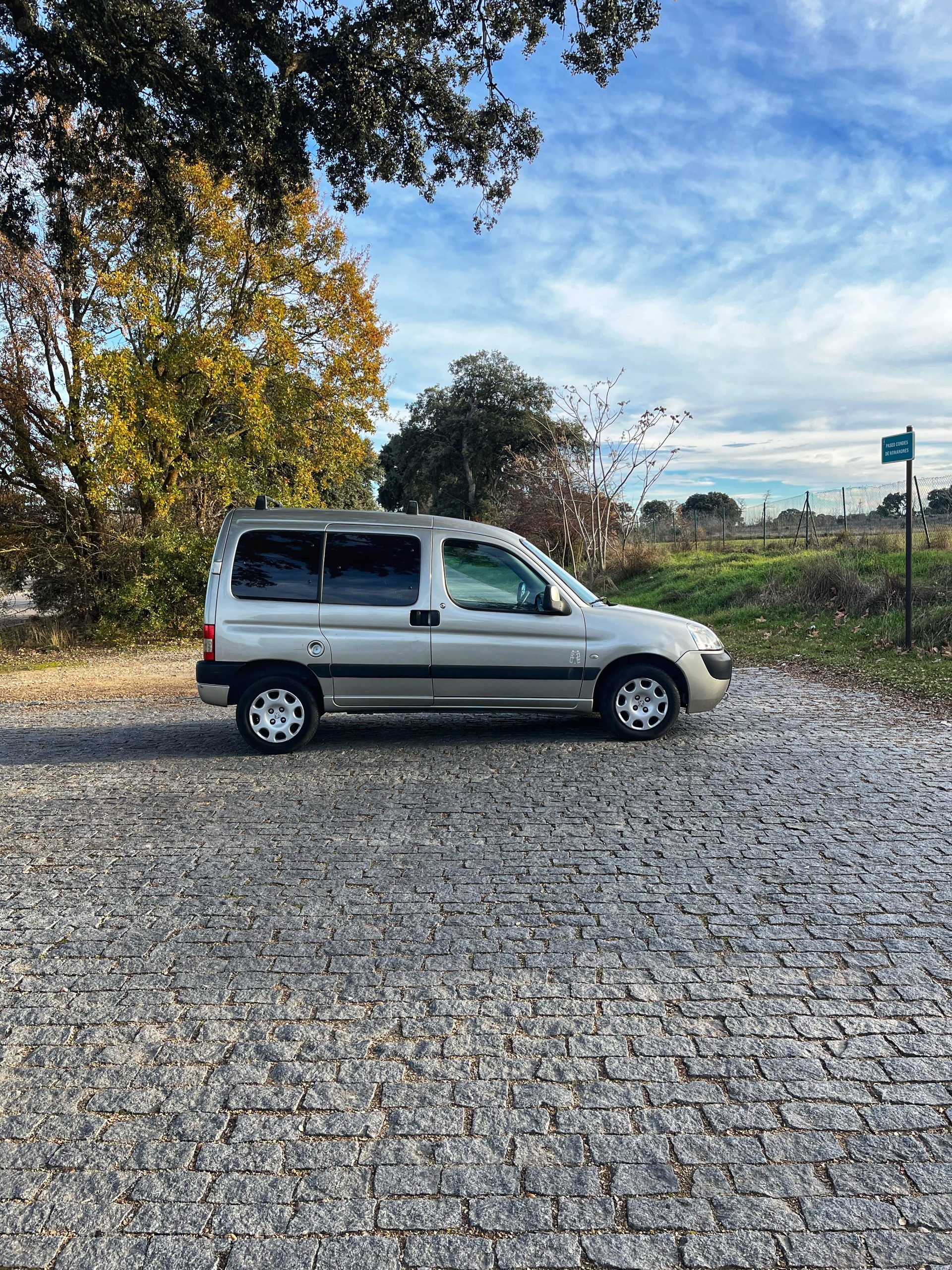 VENDIDA: PEUGEOT PARTNER TOTEM 1.9D 70CV