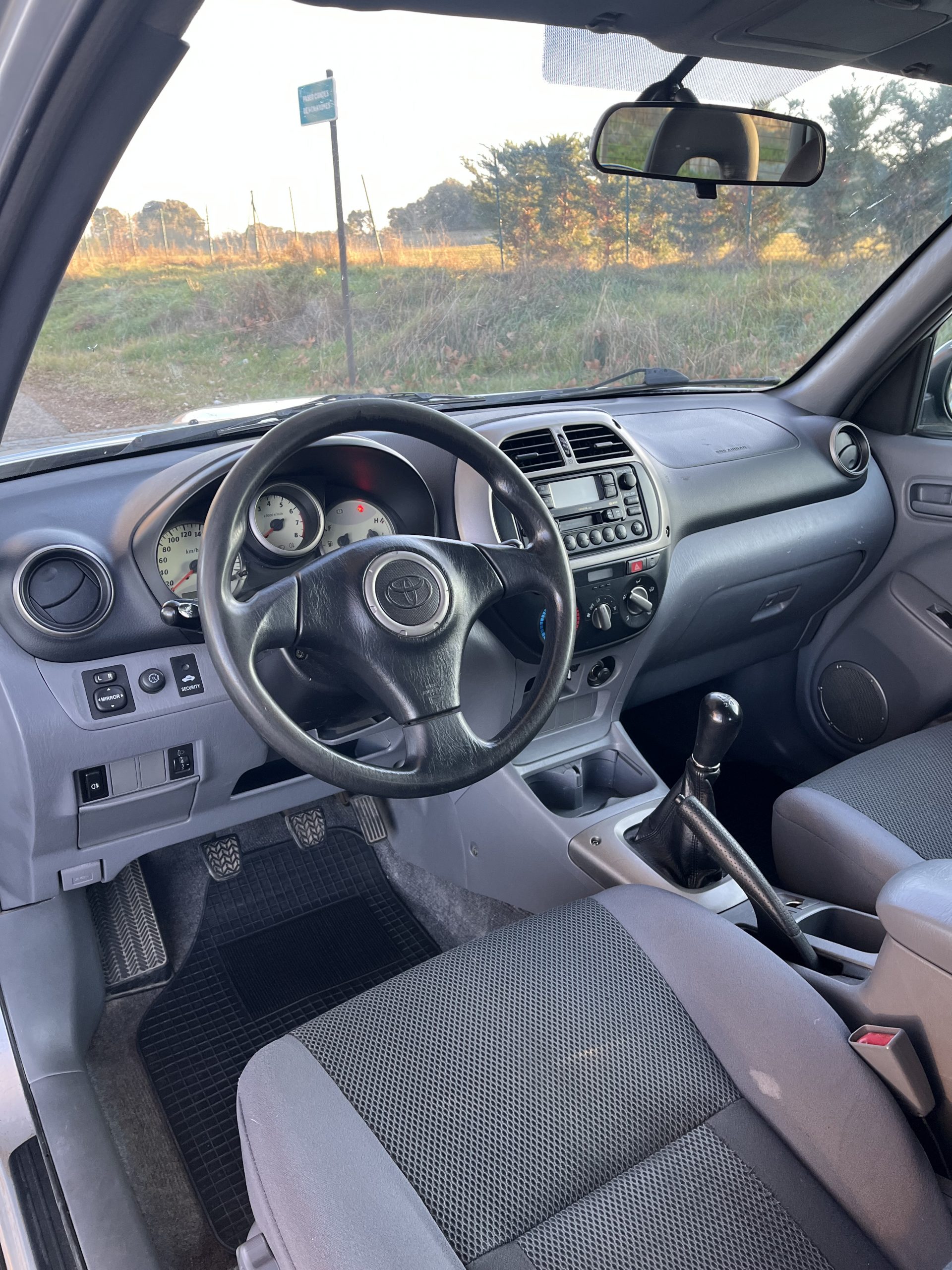 VENDIDO: TOYOTA RAV4 2.0 VVTi 150cv 4×4