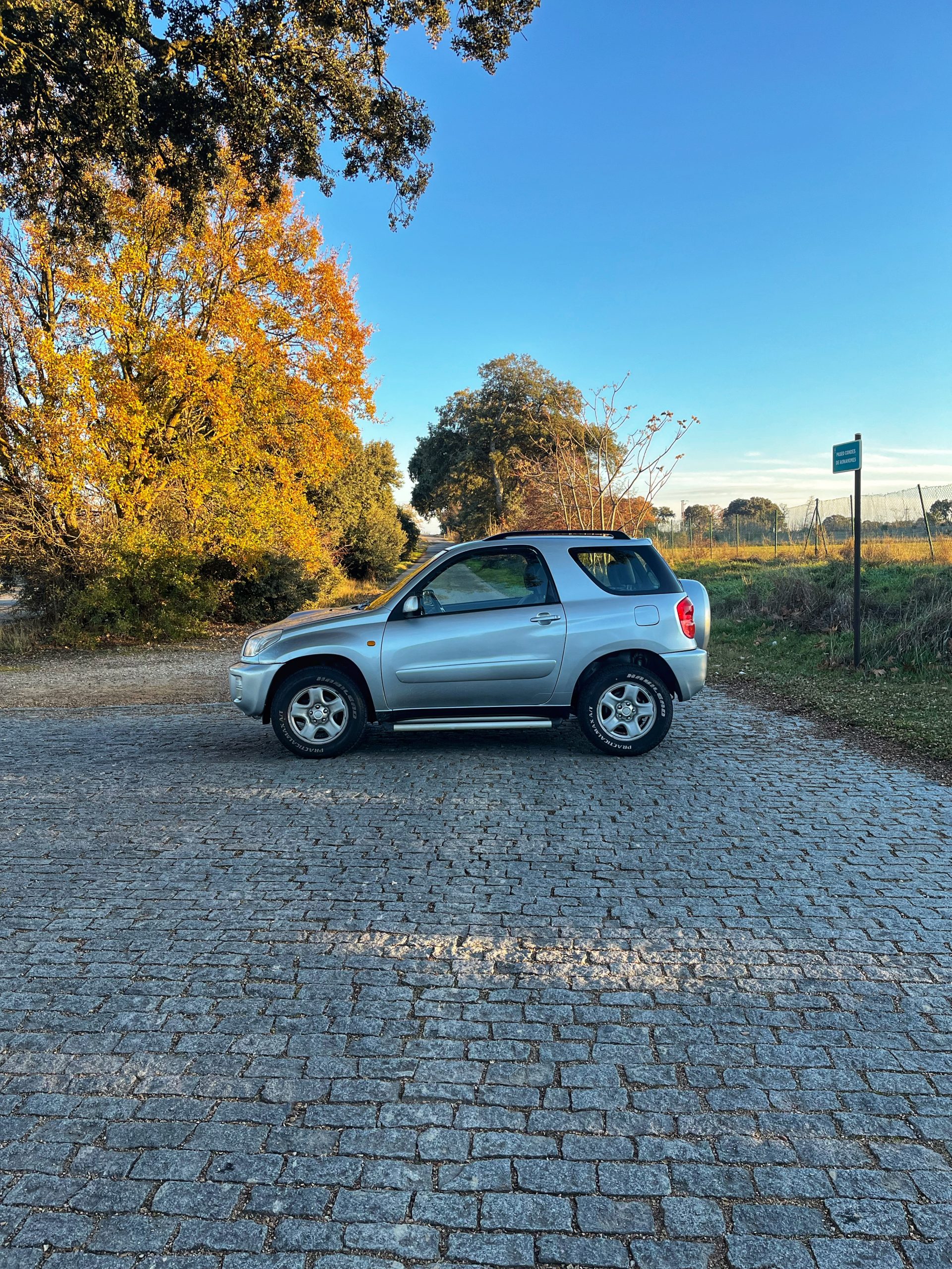 VENDIDO: TOYOTA RAV4 2.0 VVTi 150cv 4×4