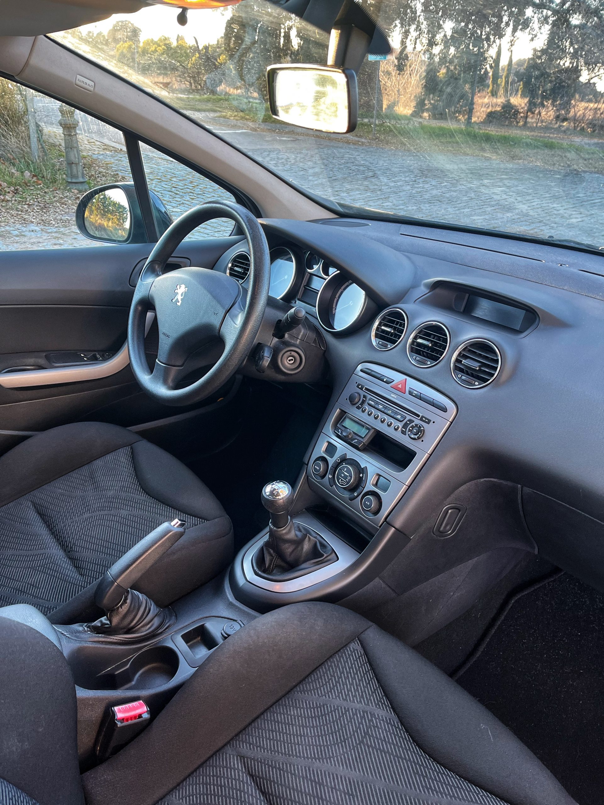 VENDIDO: PEUGEOT 308 CONFORT 1.6 VTi 120cv