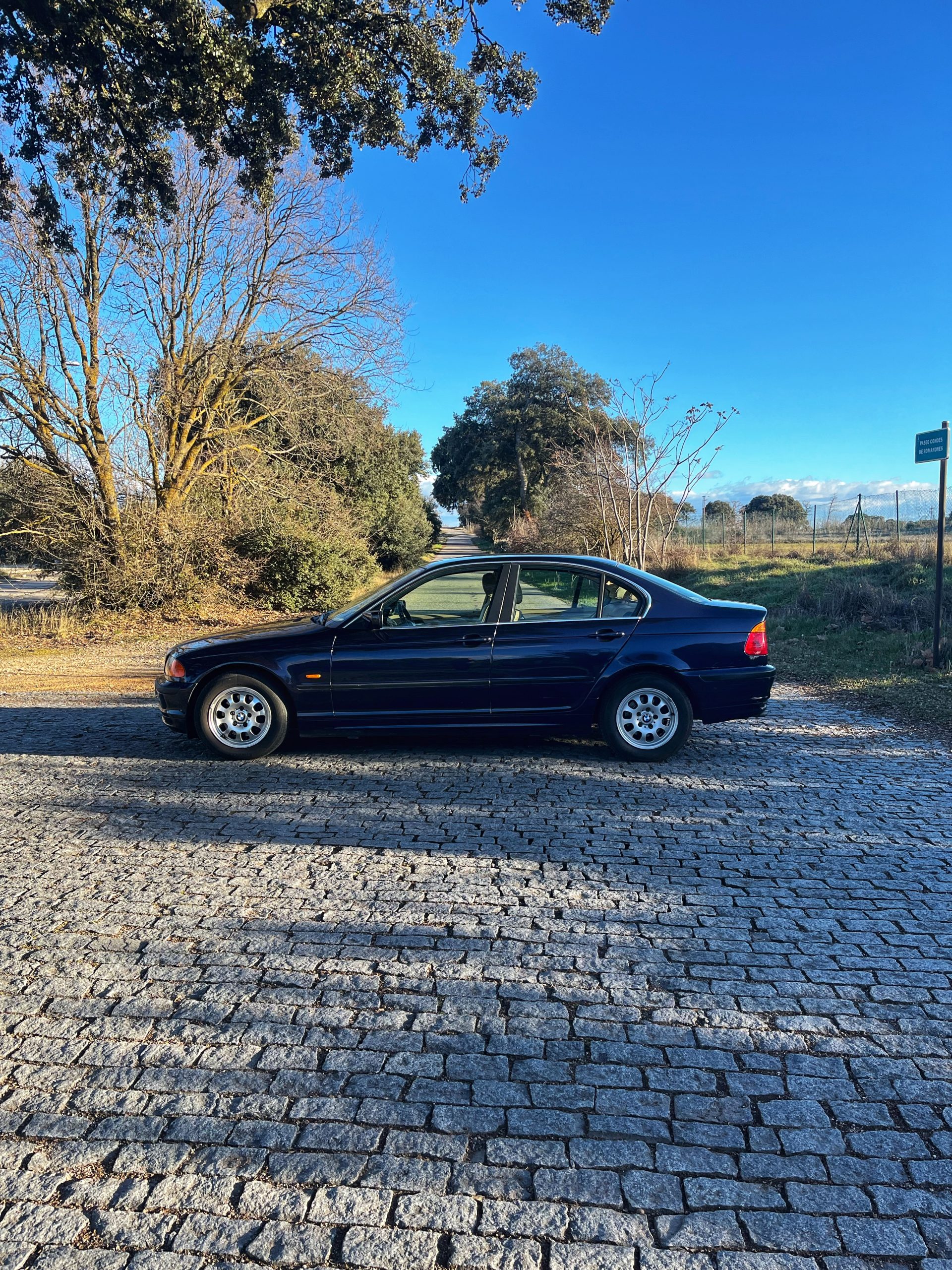 VENDIDO: BMW 320i e46
