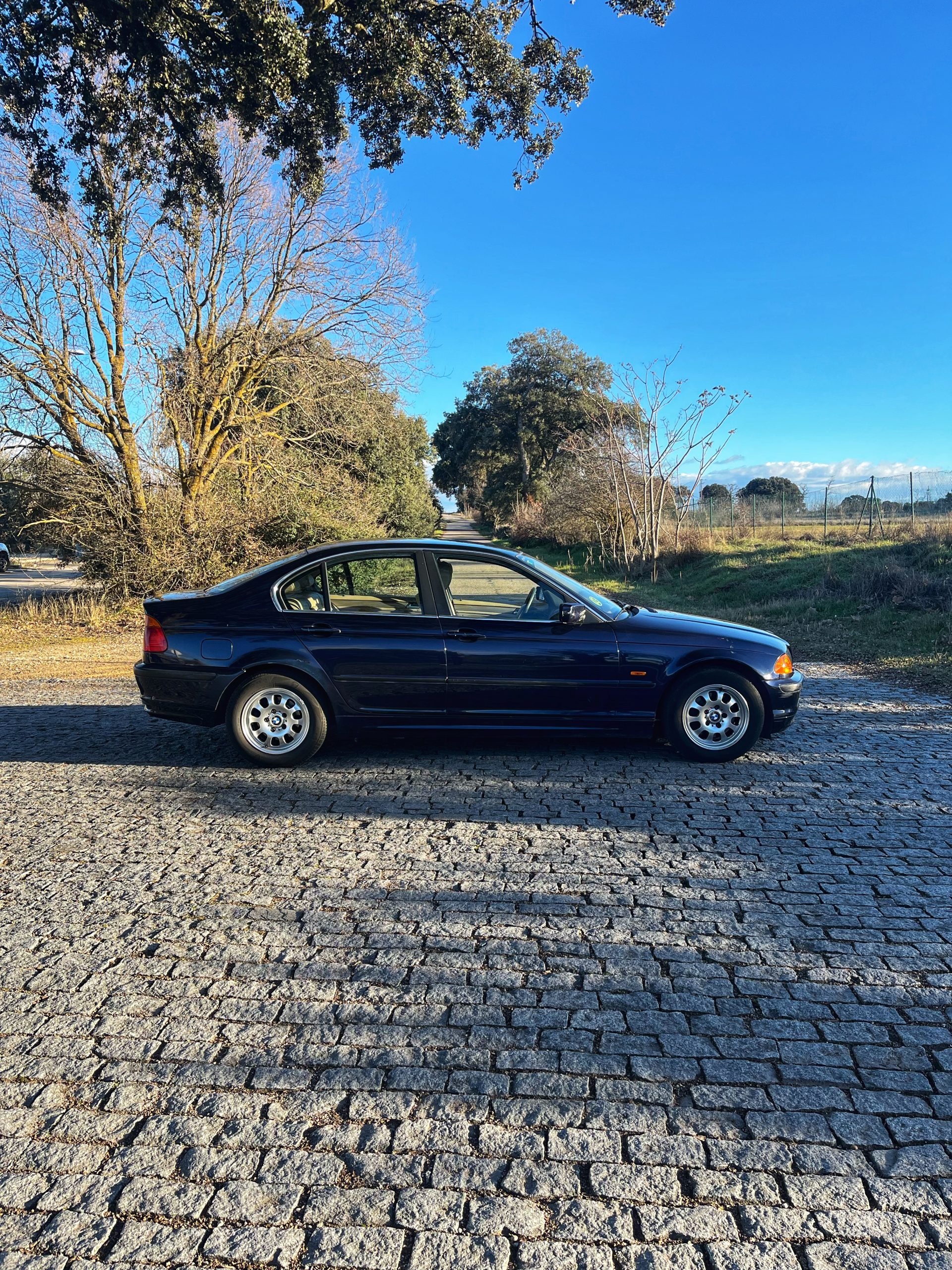 VENDIDO: BMW 320i e46