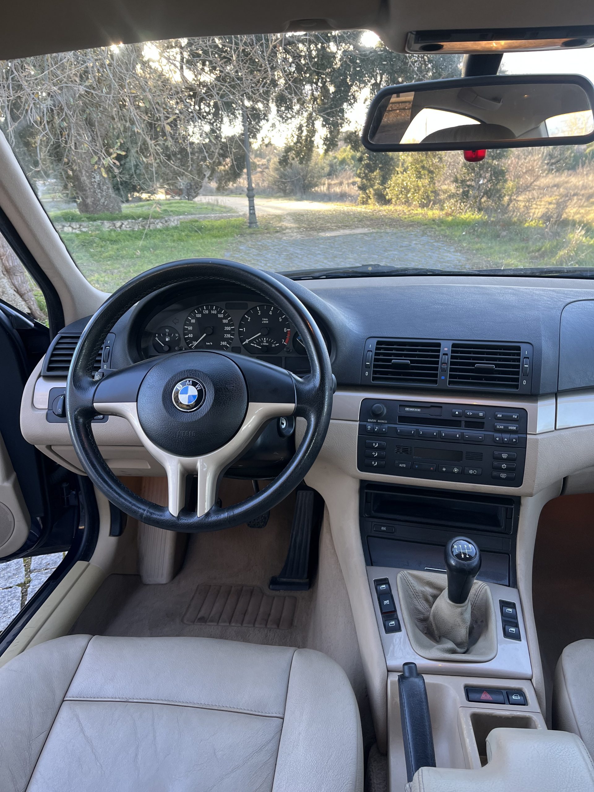 VENDIDO: BMW 320i e46