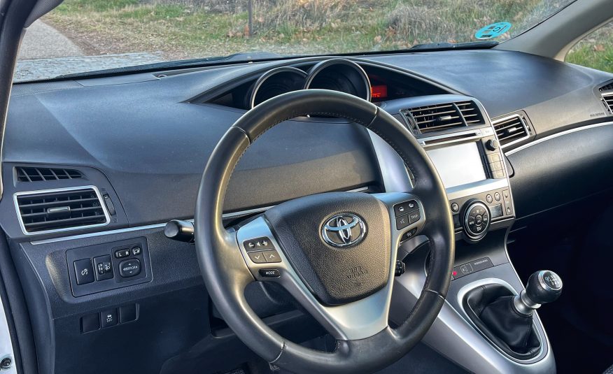 VENDIDO: TOYOTA VERSO CONFORT 1.6 132CV