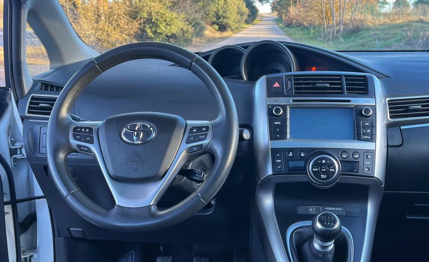 VENDIDO: TOYOTA VERSO CONFORT 1.6 132CV