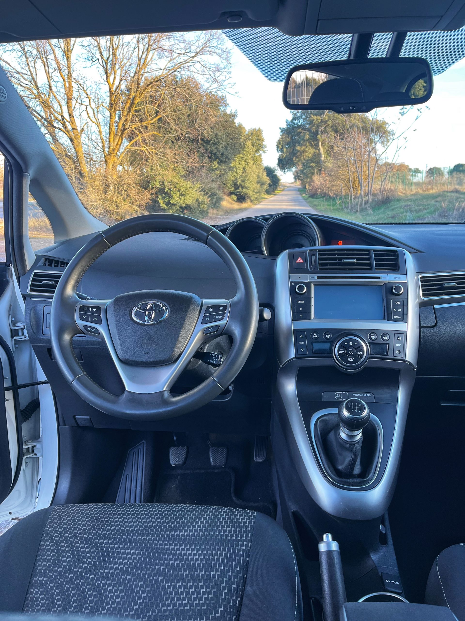 VENDIDO: TOYOTA VERSO CONFORT 1.6 132CV