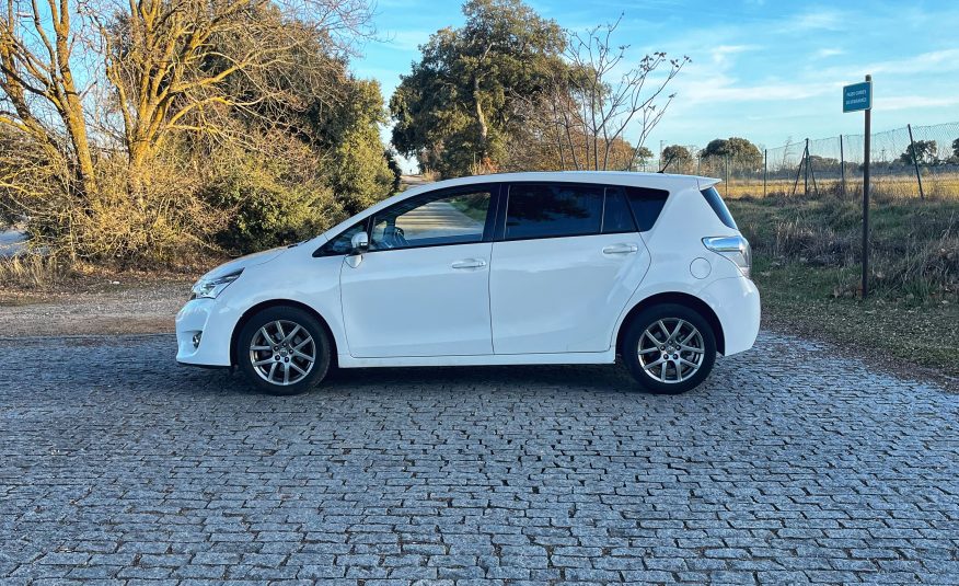 VENDIDO: TOYOTA VERSO CONFORT 1.6 132CV