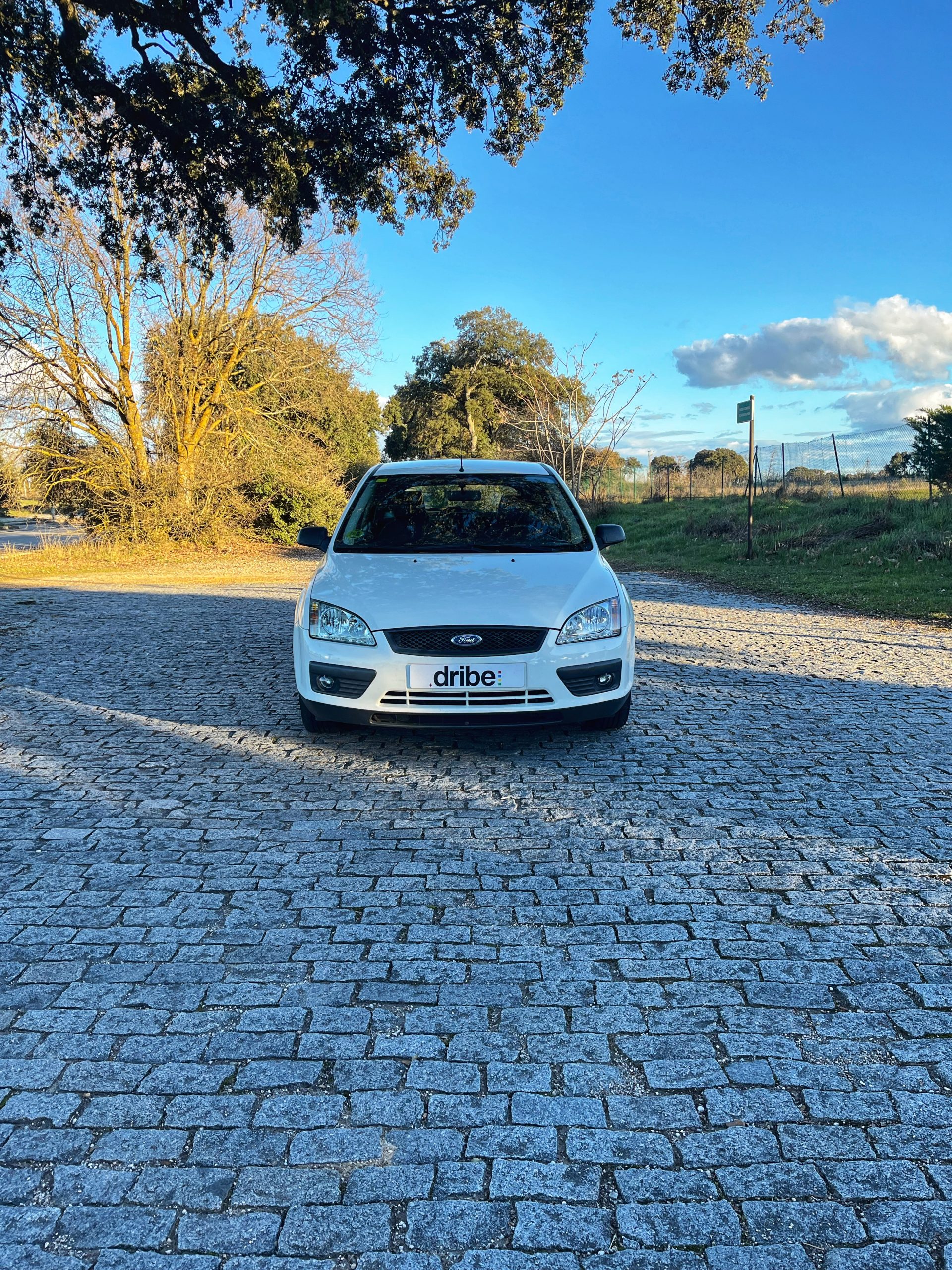 VENDIDO: FORD FOCUS AMBIENTE 1.6 100CV