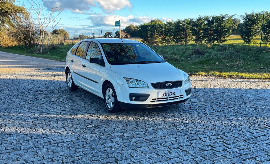 VENDIDO: FORD FOCUS AMBIENTE 1.6 100CV