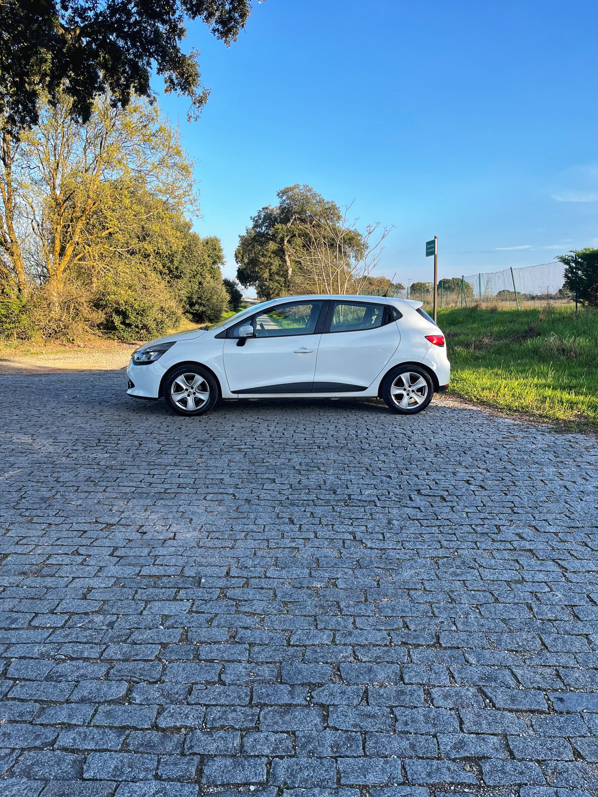 VENDIDO: RENAULT CLIO EXPRESSION TCE 90CV