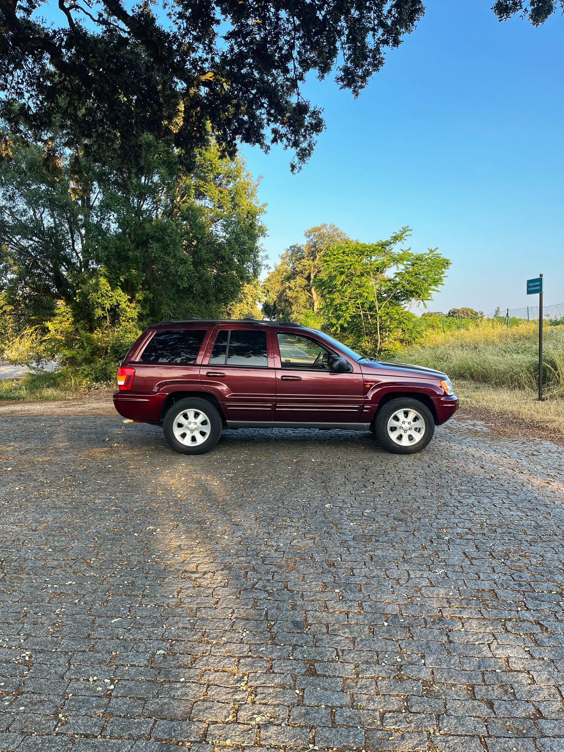 JEEP GRAND CHEROKEE LIMITED 4.7 V8 223CV