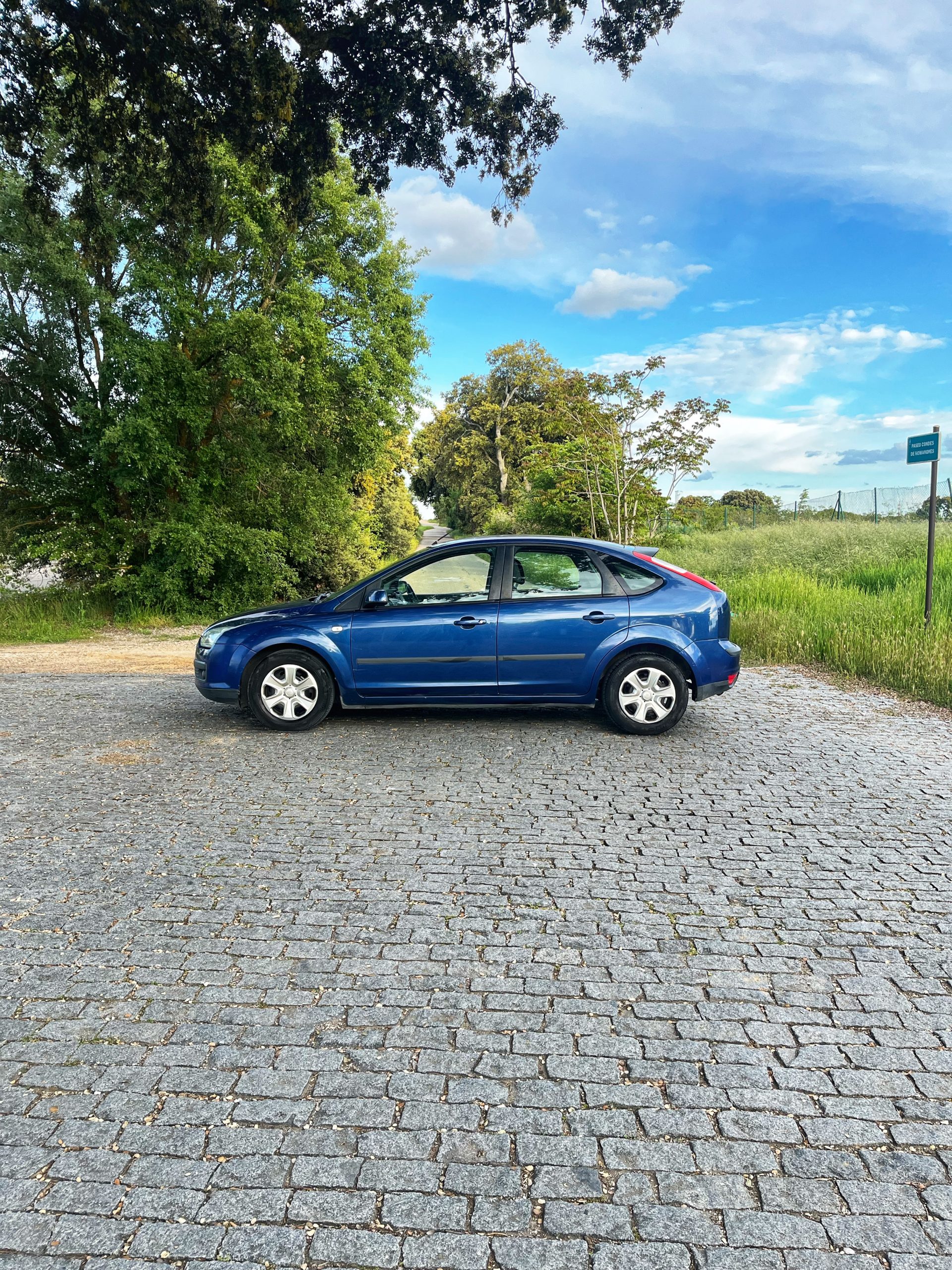 VENDIDO: FORD FOCUS TREND 1.6 100CV