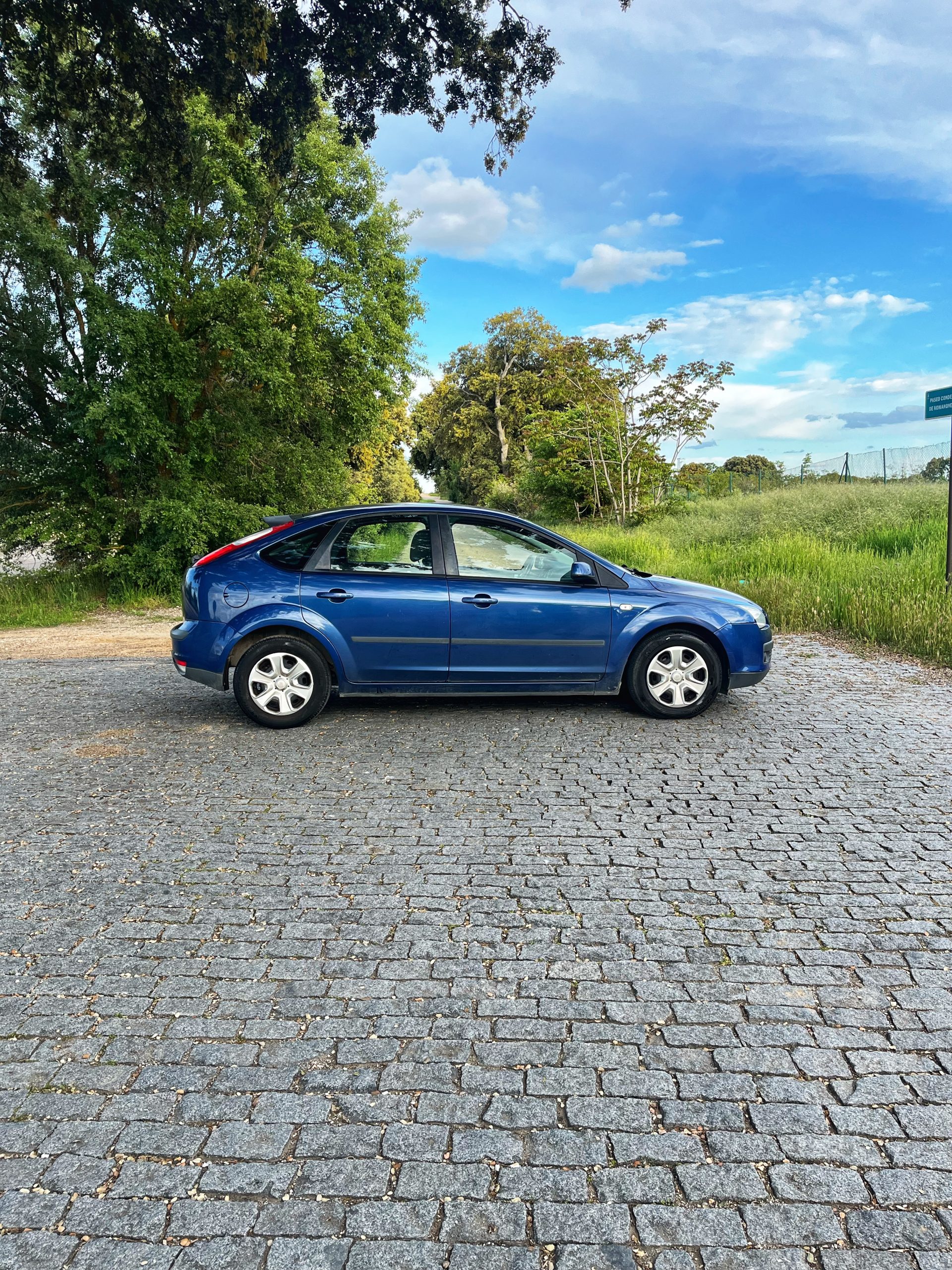 VENDIDO: FORD FOCUS TREND 1.6 100CV