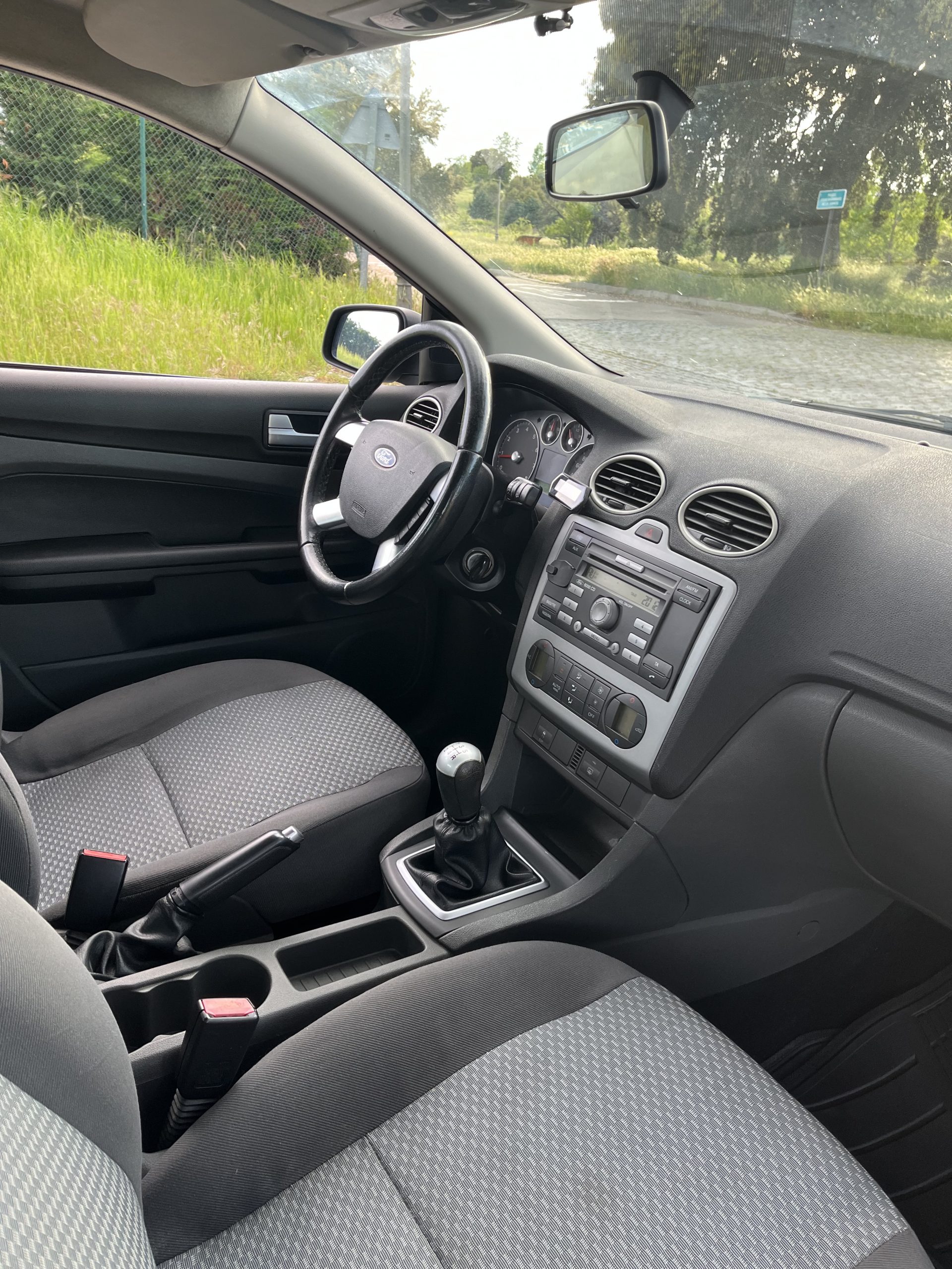 VENDIDO: FORD FOCUS TREND 1.6 100CV