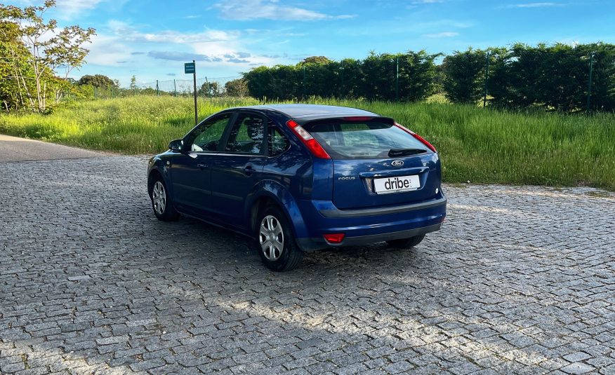 VENDIDO: FORD FOCUS TREND 1.6 100CV