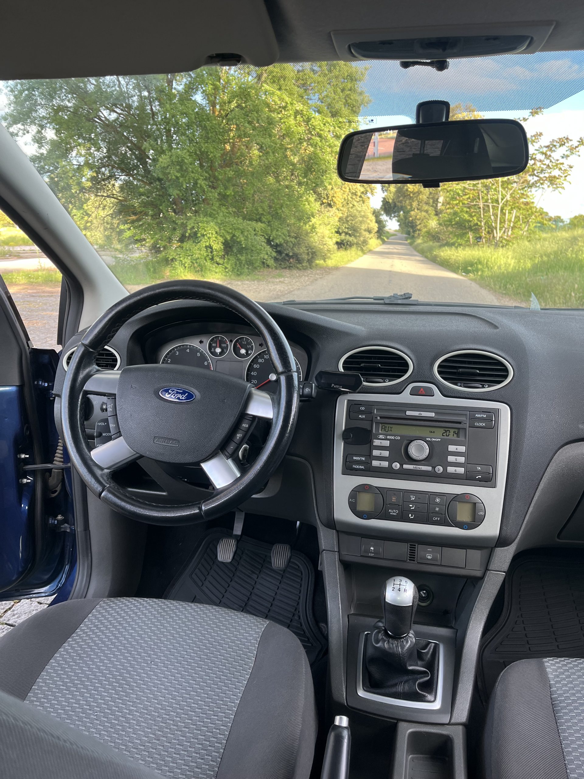 VENDIDO: FORD FOCUS TREND 1.6 100CV