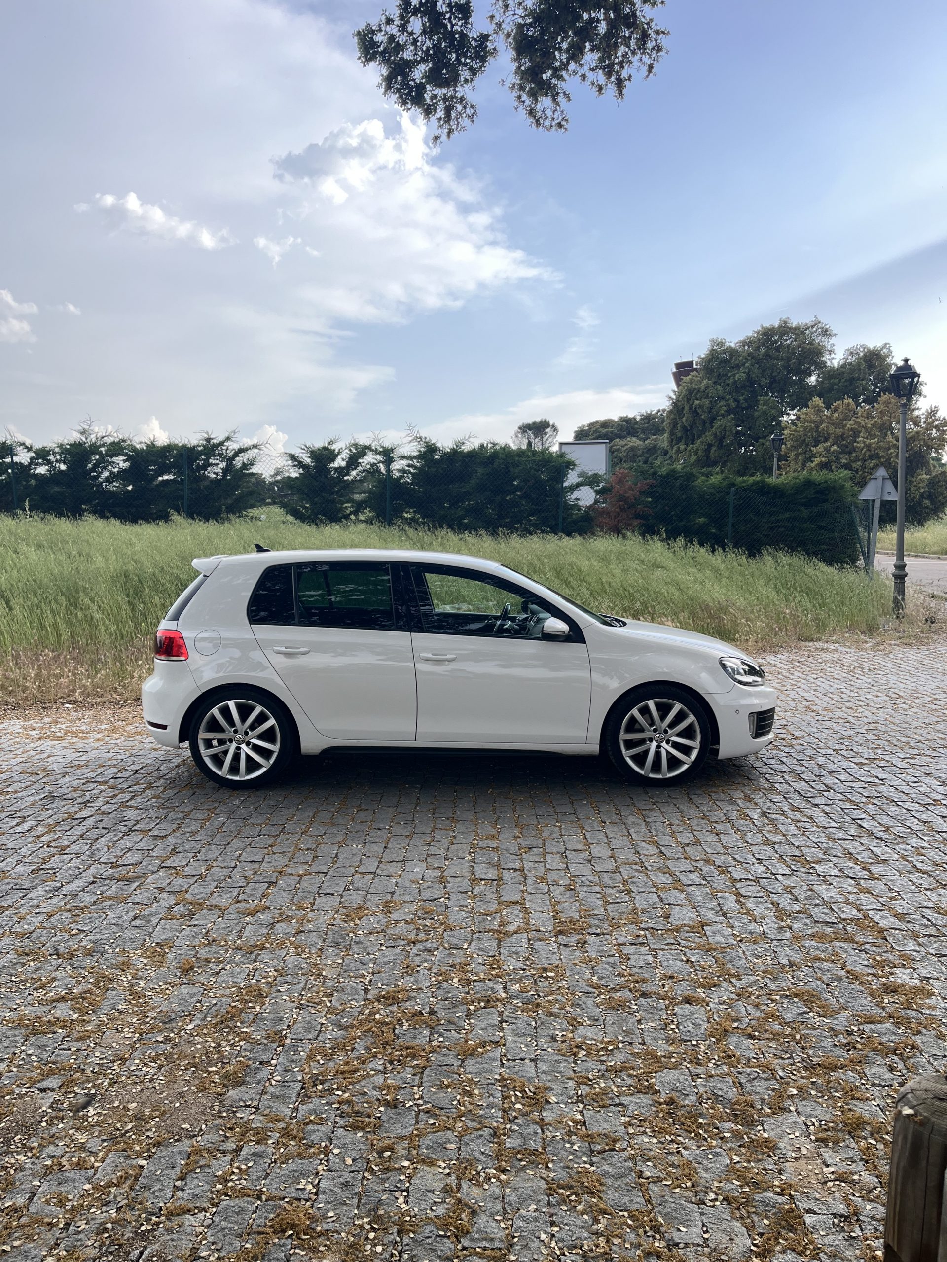 VENDIDO: VOLKSWAGEN GOLF GTD 2.0 TDI 170CV DSG