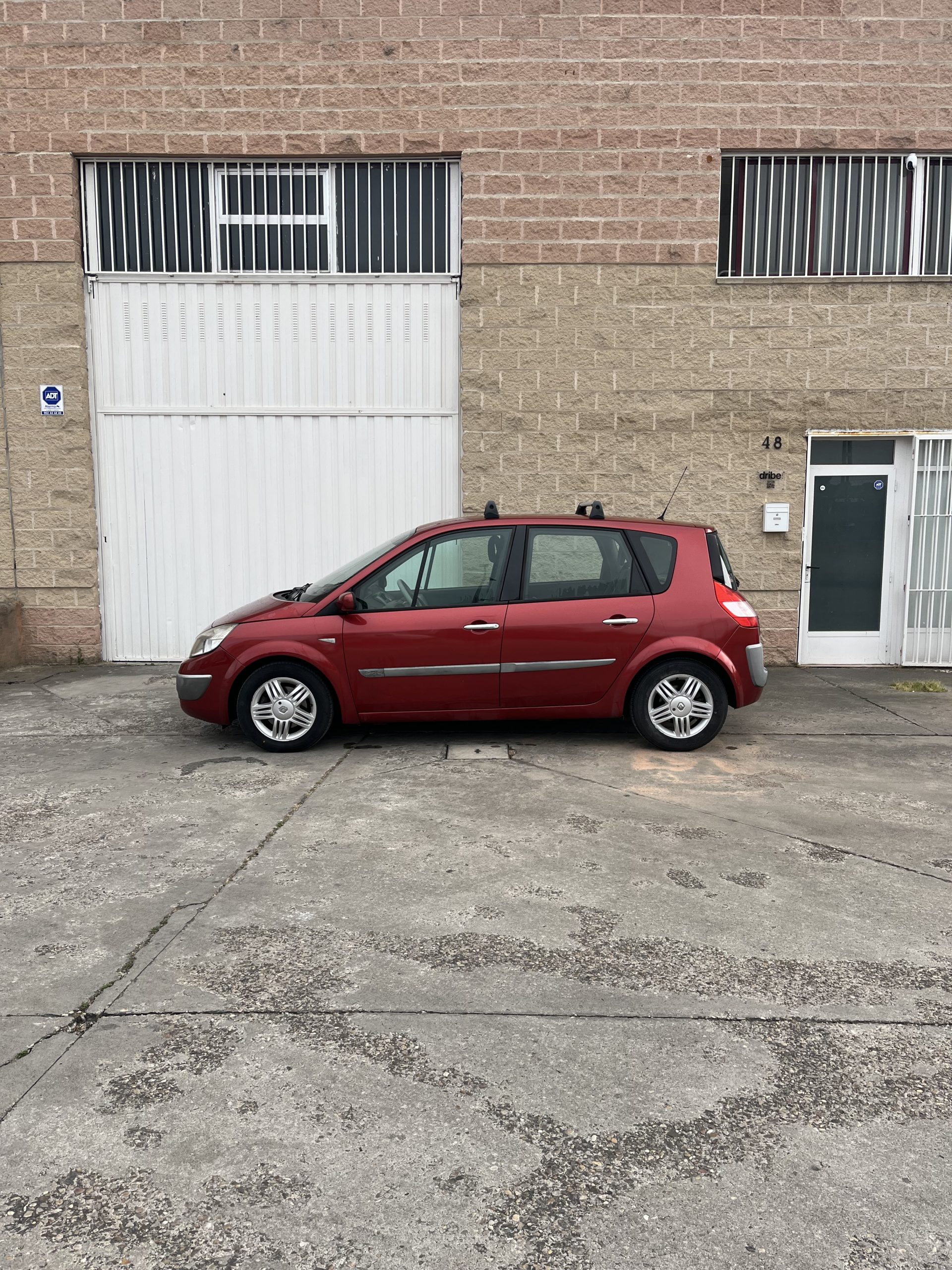 VENDIDO: RENAULT SCENIC LUXE PRIVILEGE 1.9DCI 120CV