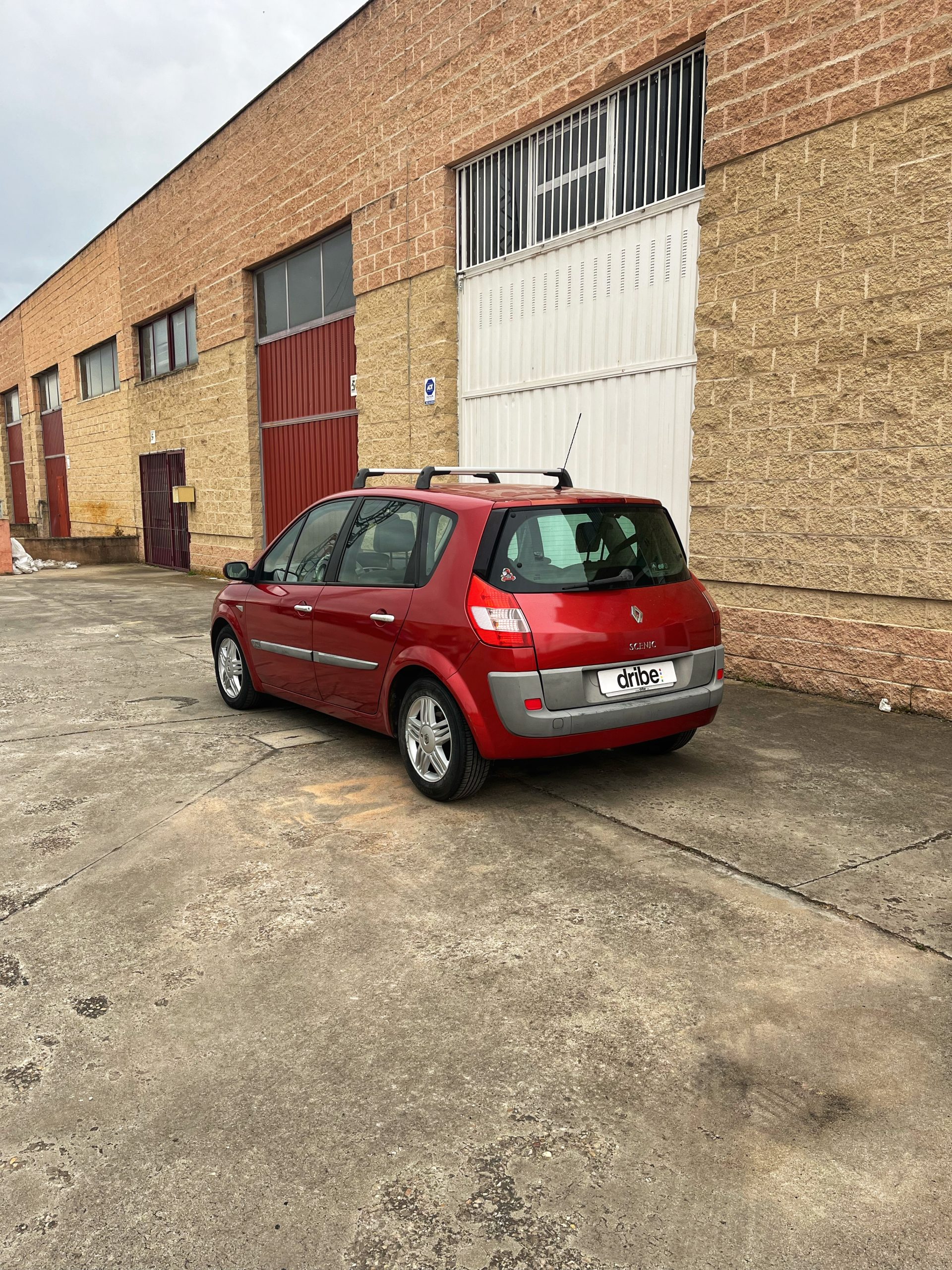 VENDIDO: RENAULT SCENIC LUXE PRIVILEGE 1.9DCI 120CV