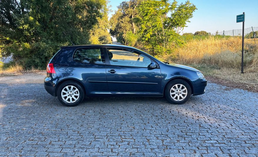 VENDIDO: VOLKSWAGEN GOLF HIGHLINE 1.9 TDI 105CV