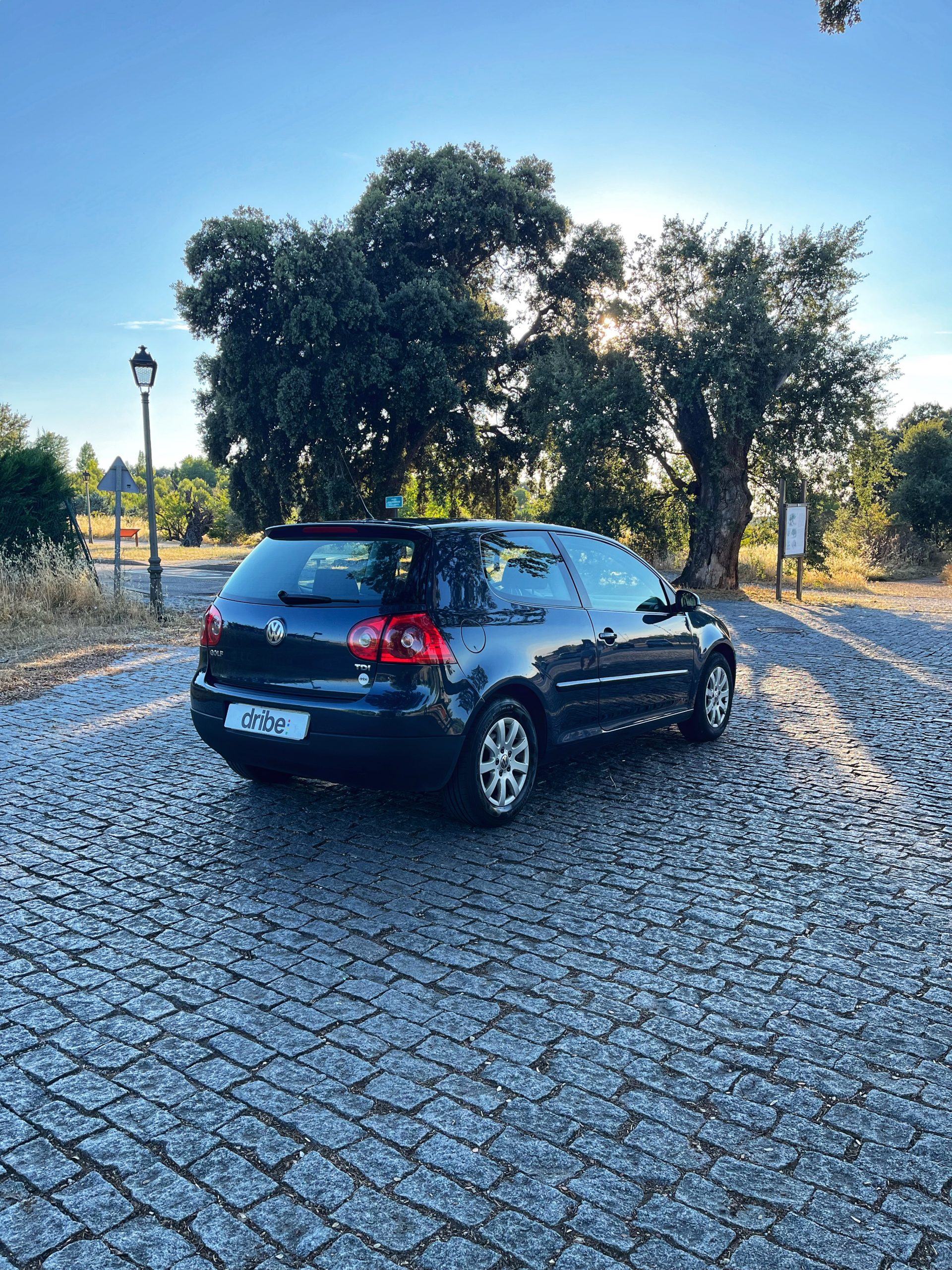 VENDIDO: VOLKSWAGEN GOLF HIGHLINE 1.9 TDI 105CV