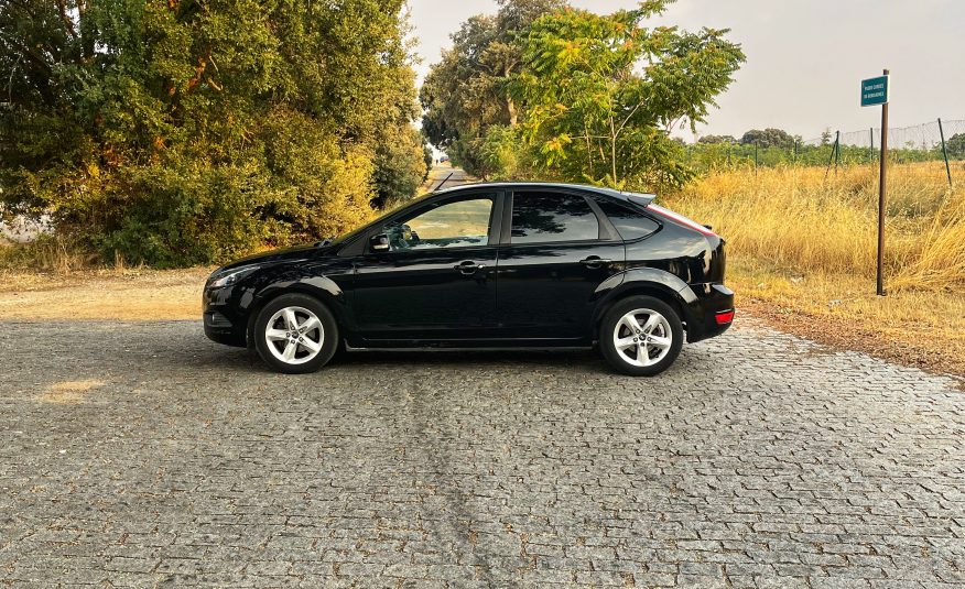 VENDIDO: FORD FOCUS TREND 1.6 100CV