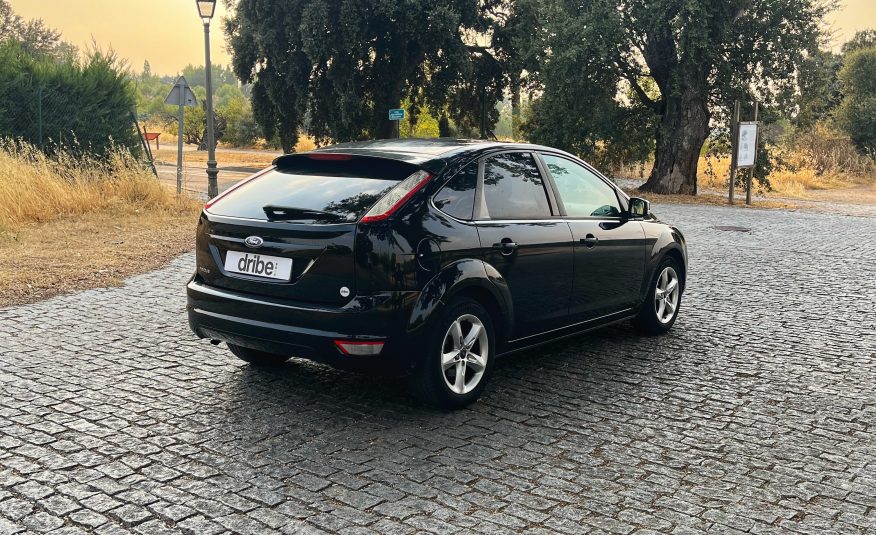 VENDIDO: FORD FOCUS TREND 1.6 100CV
