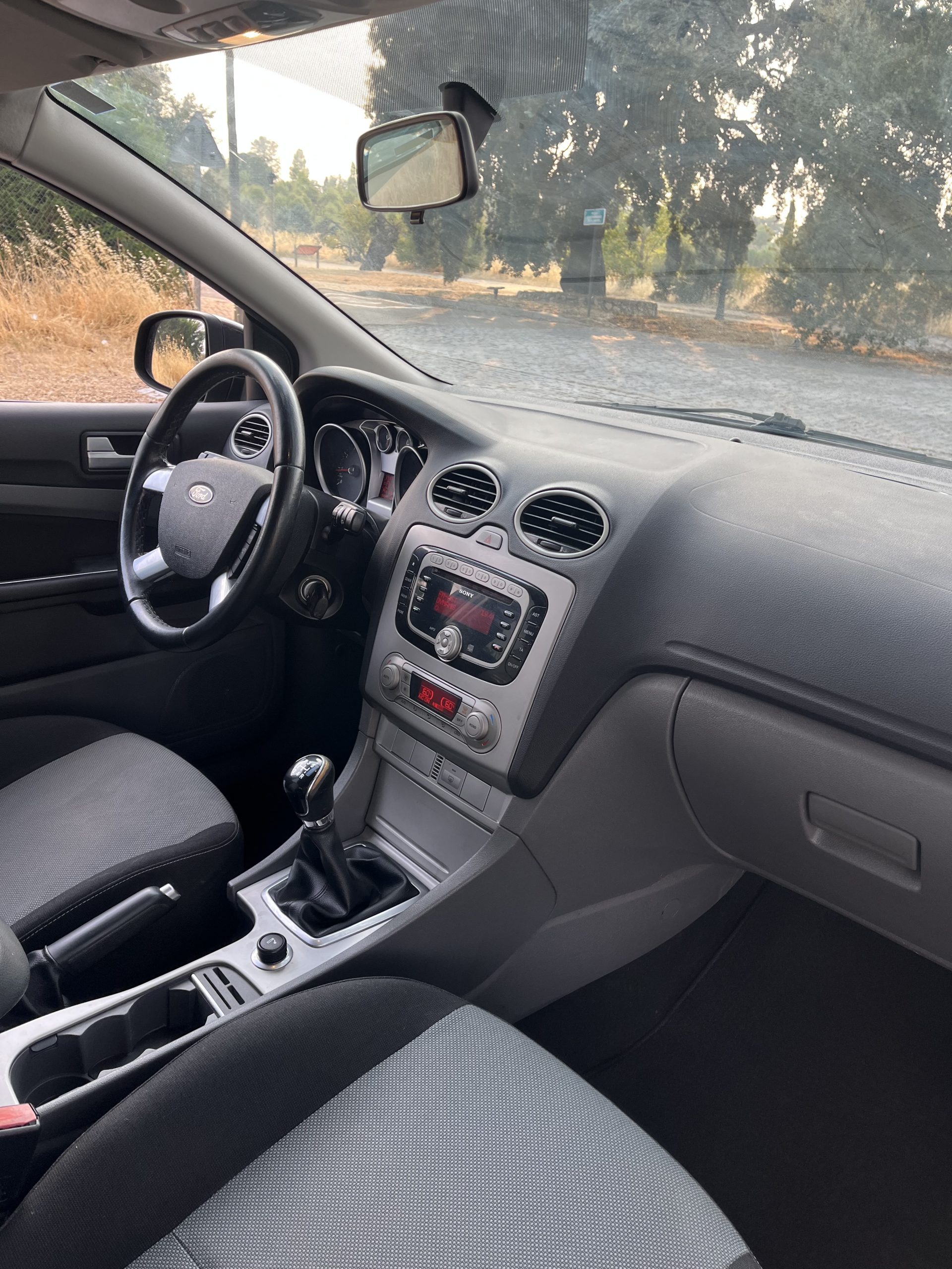 VENDIDO: FORD FOCUS TREND 1.6 100CV