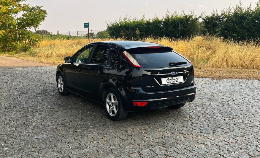 VENDIDO: FORD FOCUS TREND 1.6 100CV