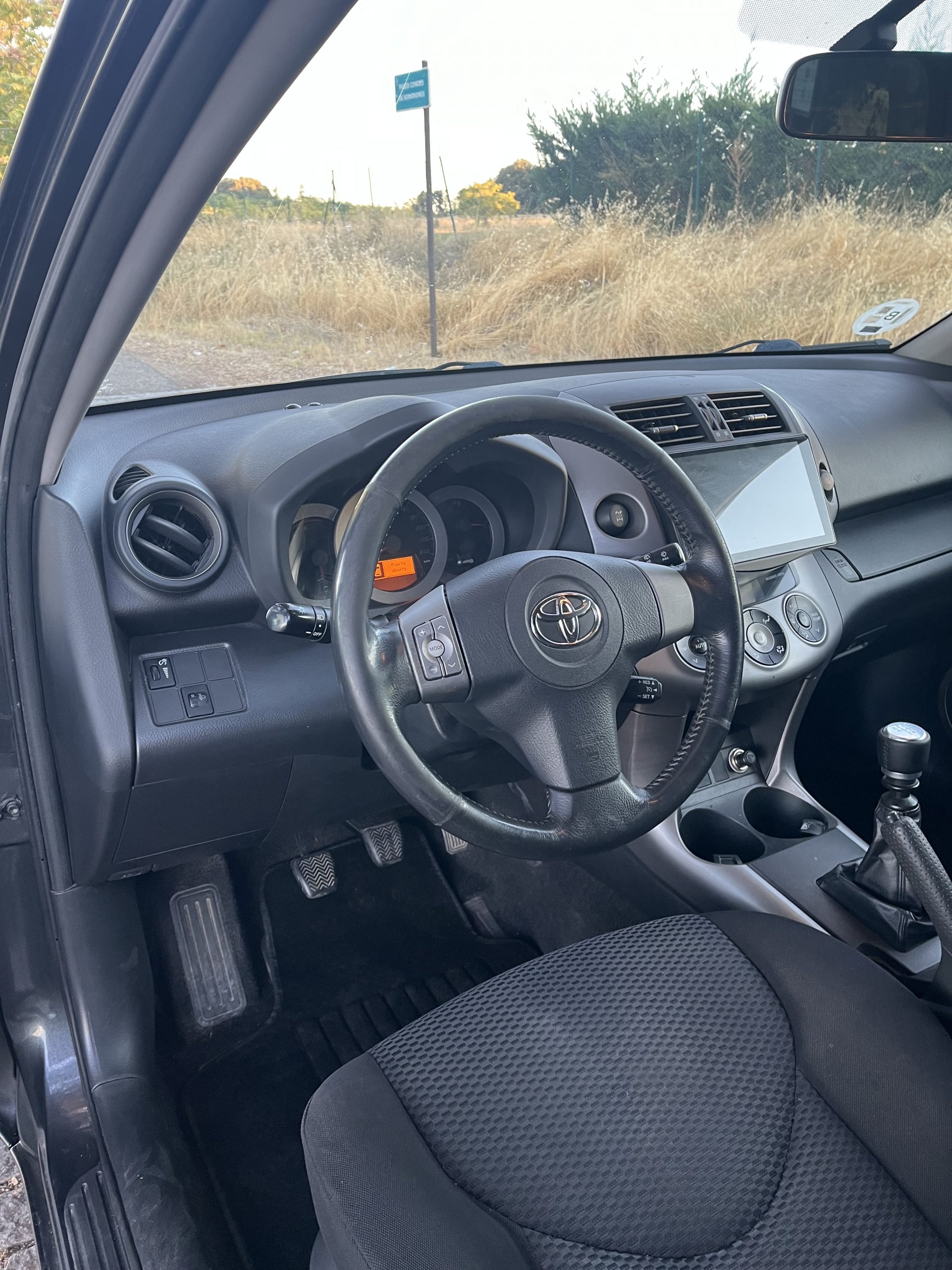 VENDIDO: TOYOTA RAV4 SOL 2.2 D4D 136CV 4X4